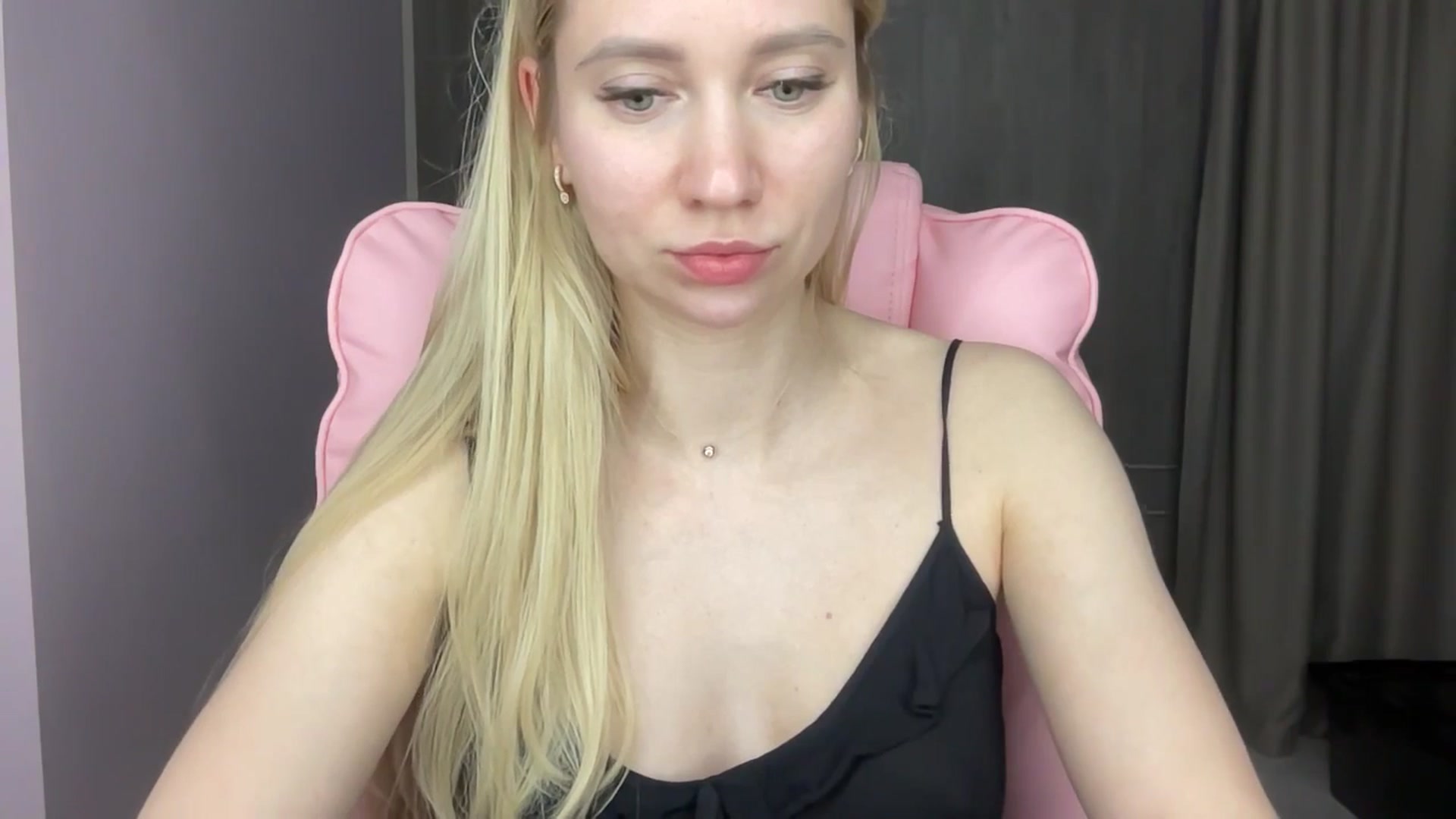 Gallery image thumbnail from Miss_Sylvia's myfreecams stream on, 06/03/2025, 20:40 image 8 of 20