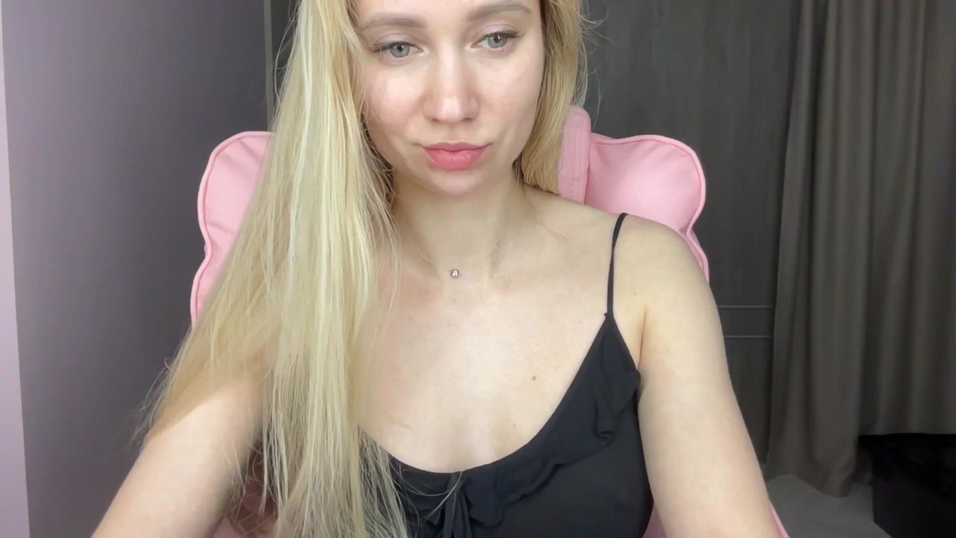 Gallery image thumbnail from Miss_Sylvia's myfreecams stream on, 06/03/2025, 20:40 image 1 of 20