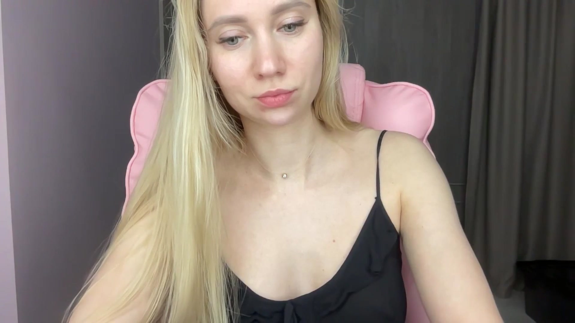 Gallery image thumbnail from Miss_Sylvia's myfreecams stream on, 06/03/2025, 20:40 image 3 of 20