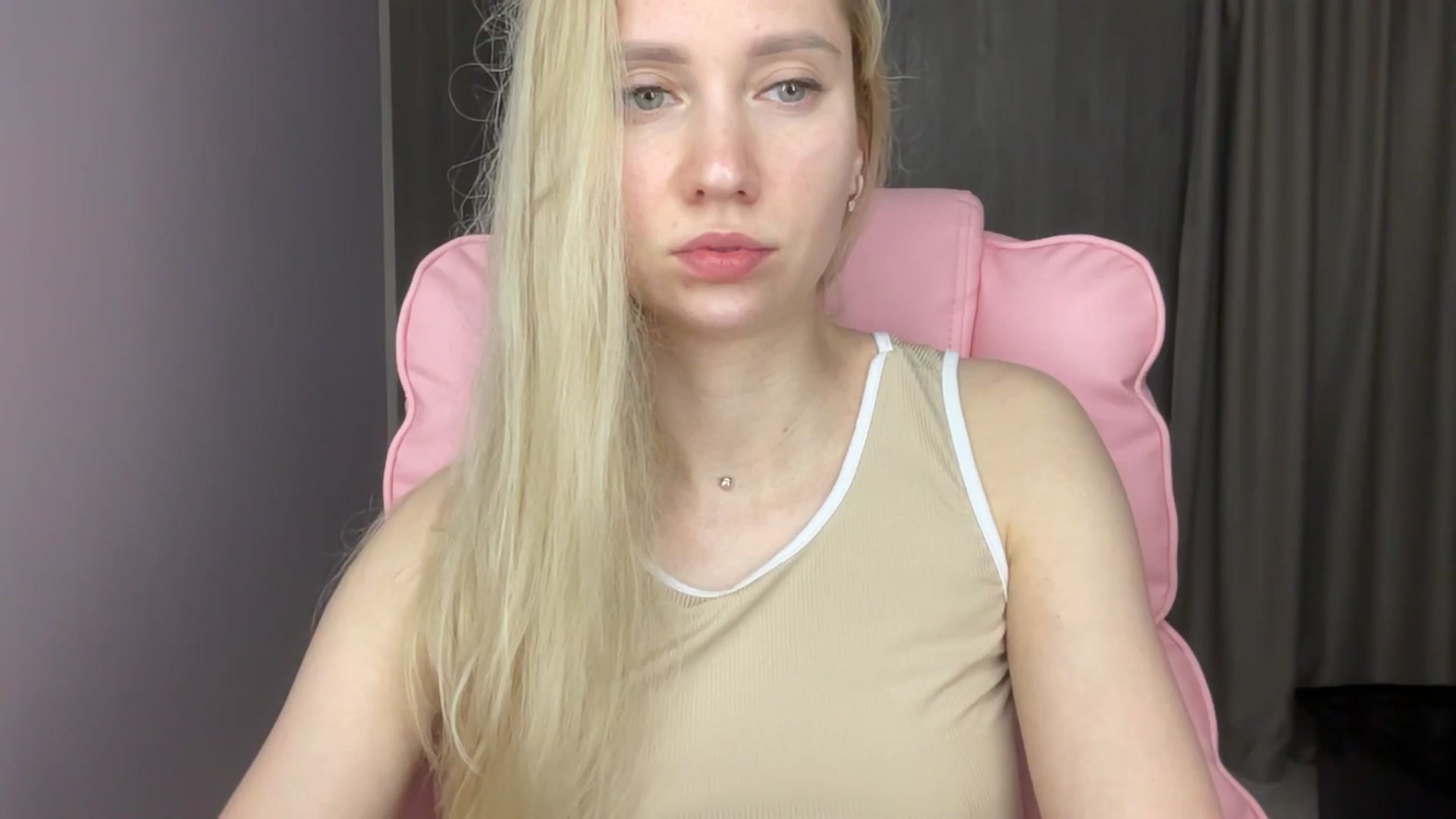 Gallery image thumbnail from Miss_Sylvia's myfreecams stream on, 06/04/2025, 19:23 image 8 of 20