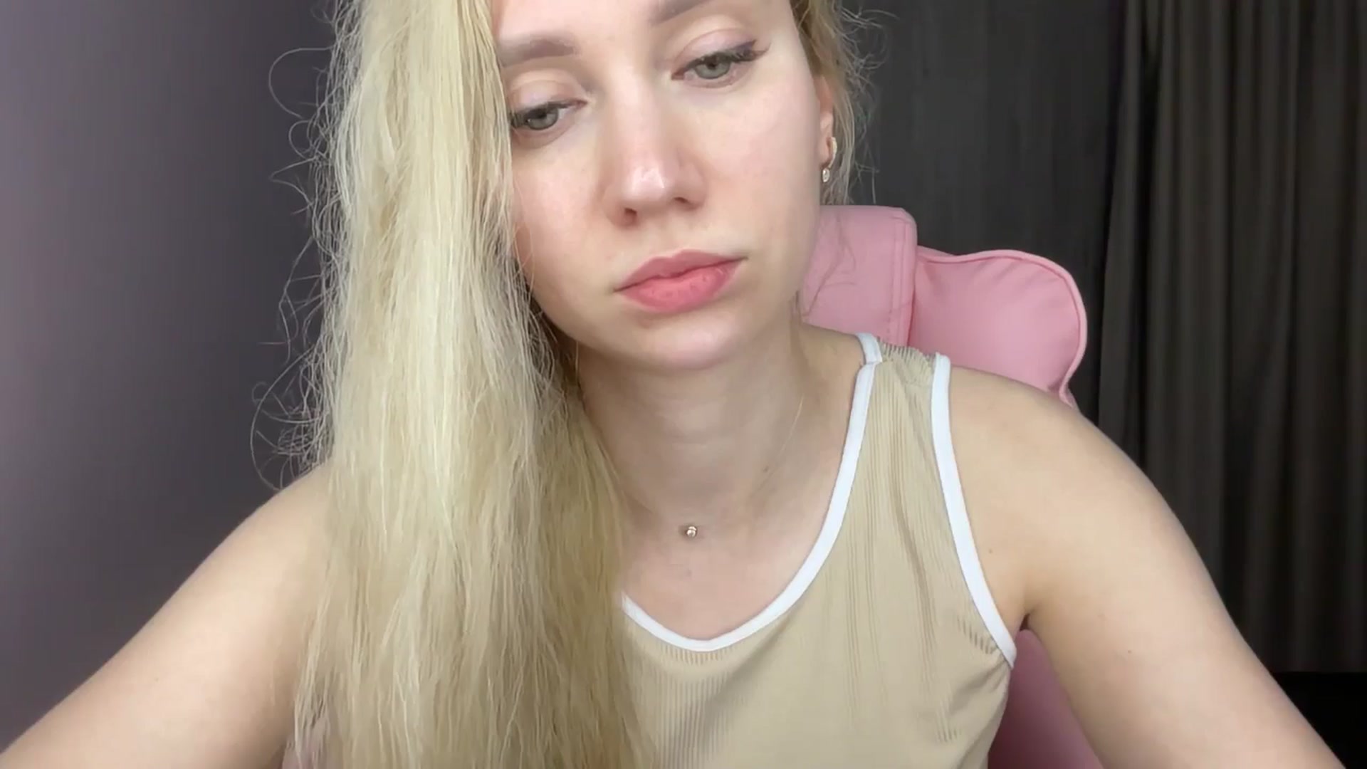 Gallery image thumbnail from Miss_Sylvia's myfreecams stream on, 06/04/2025, 19:23 image 11 of 20
