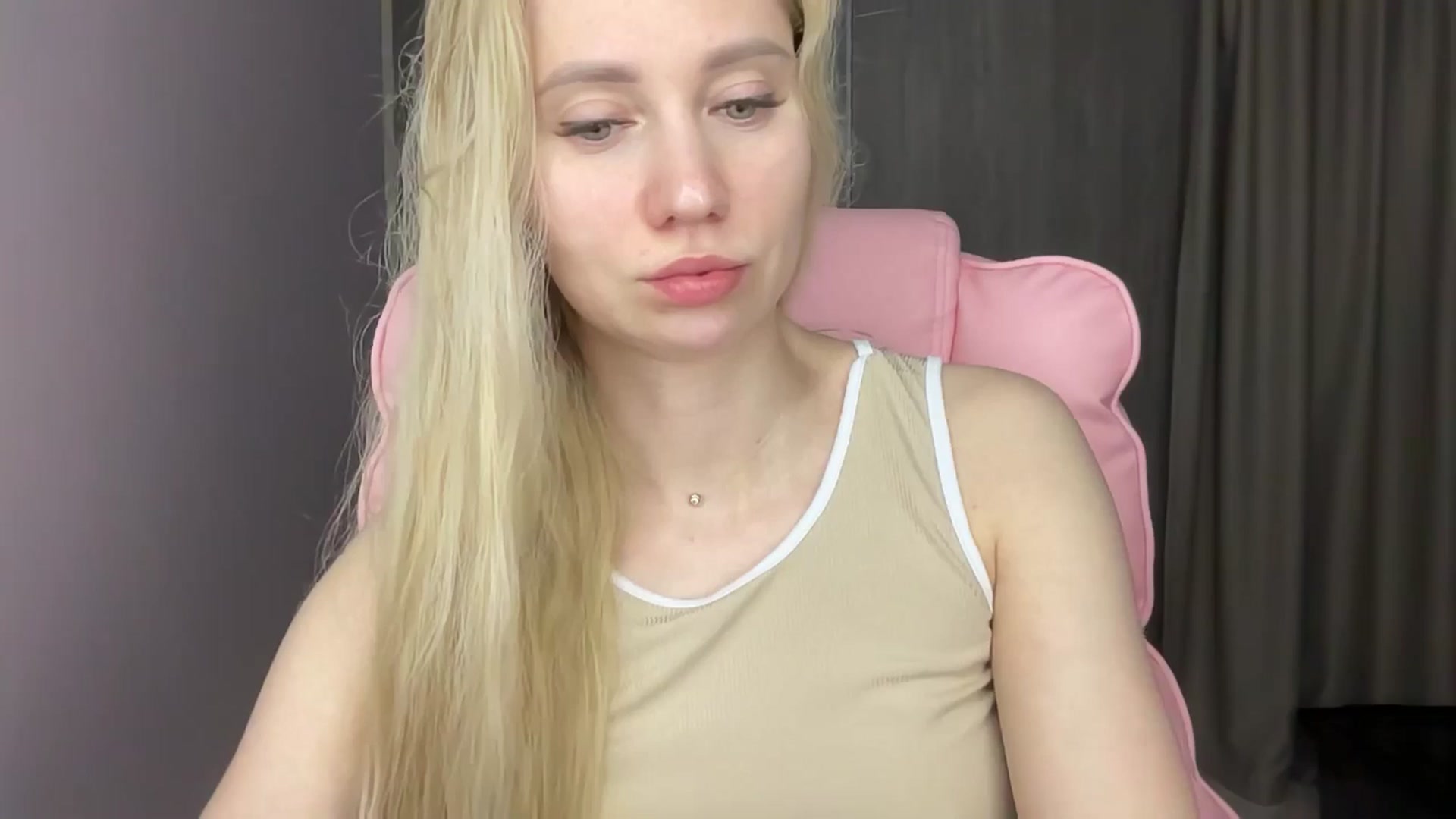 Gallery image thumbnail from Miss_Sylvia's myfreecams stream on, 06/04/2025, 19:23 image 3 of 20