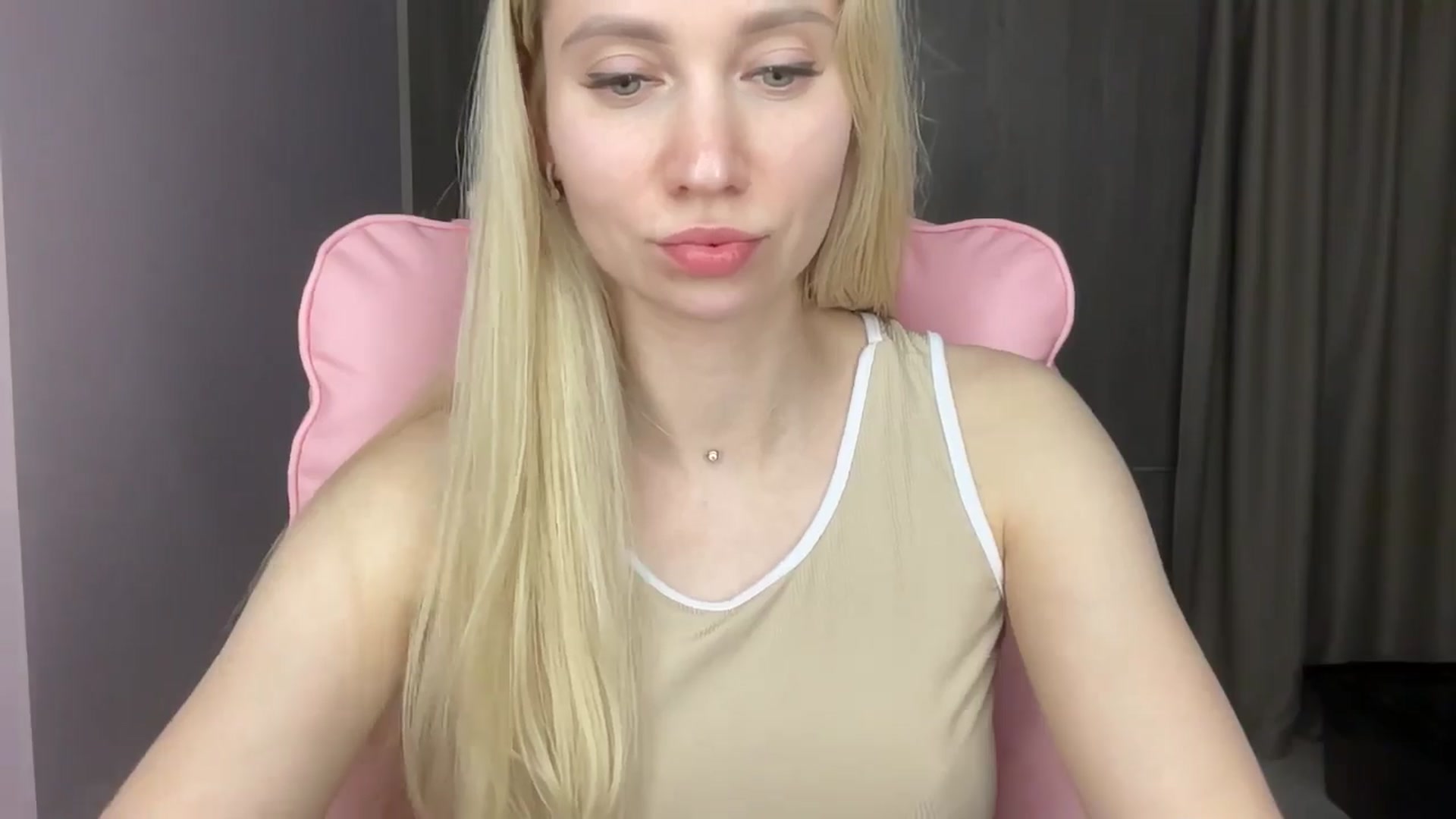 Gallery image thumbnail from Miss_Sylvia's myfreecams stream on, 06/04/2025, 20:02 image 3 of 20