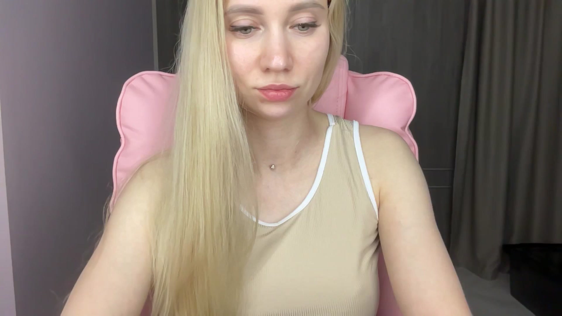 Gallery image thumbnail from Miss_Sylvia's myfreecams stream on, 06/04/2025, 20:02 image 16 of 20