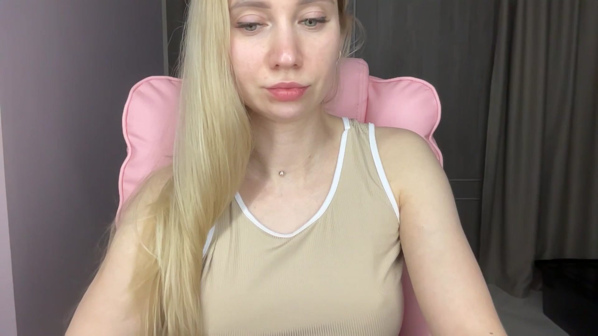 Gallery image thumbnail from Miss_Sylvia's myfreecams stream on, 06/04/2025, 20:02 image 9 of 20