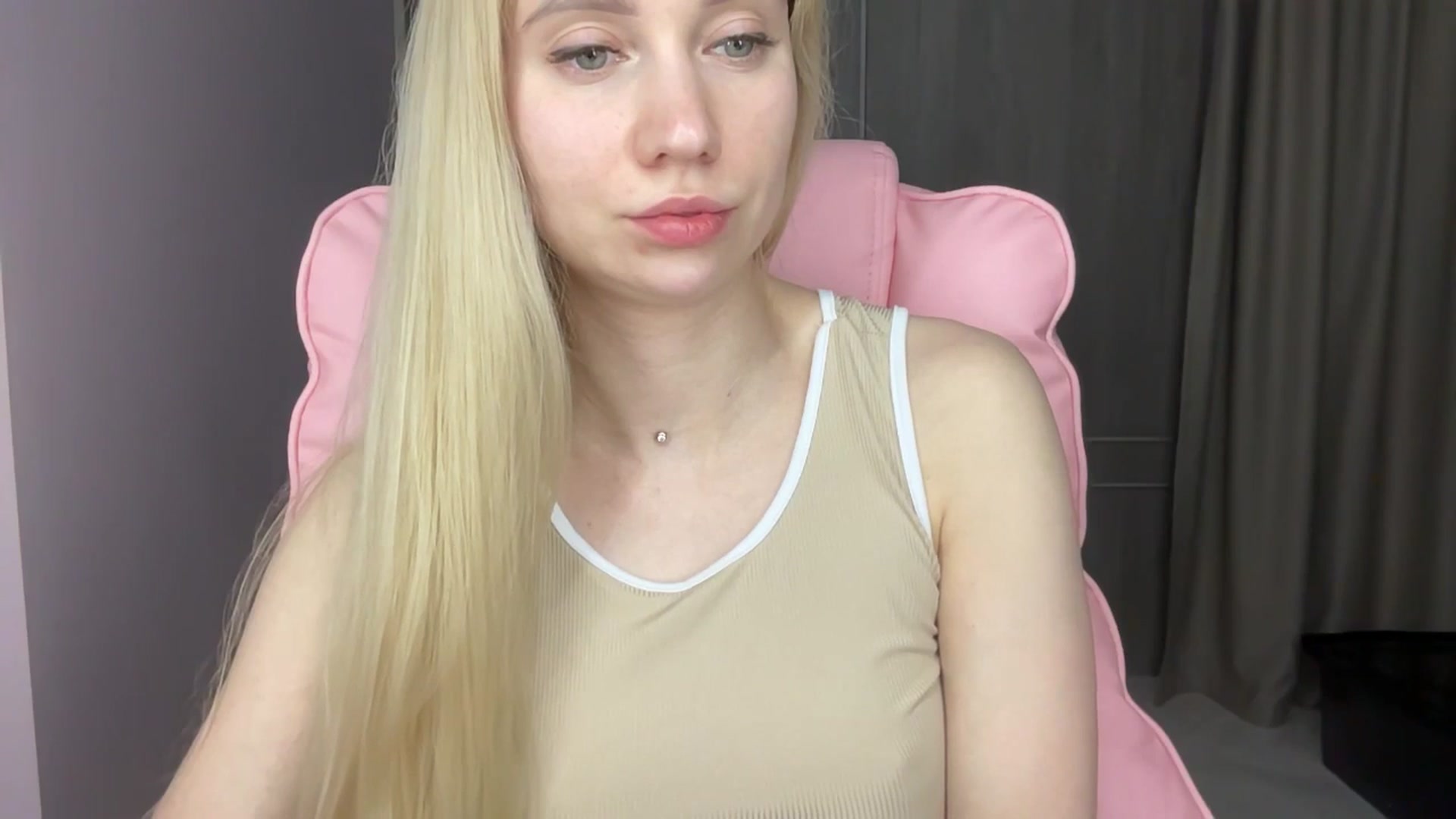 Gallery image thumbnail from Miss_Sylvia's myfreecams stream on, 06/04/2025, 20:02 image 12 of 20