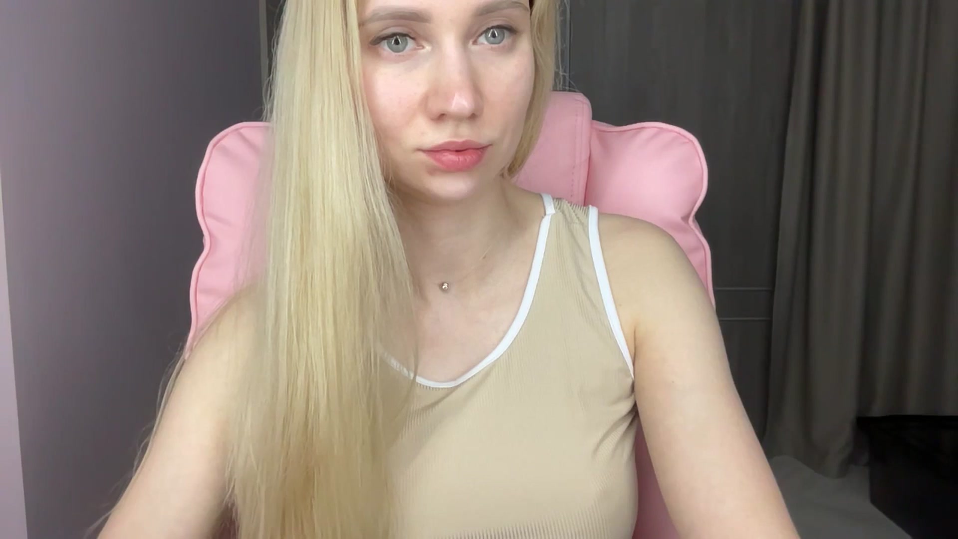 Gallery image thumbnail from Miss_Sylvia's myfreecams stream on, 06/04/2025, 20:02 image 14 of 20