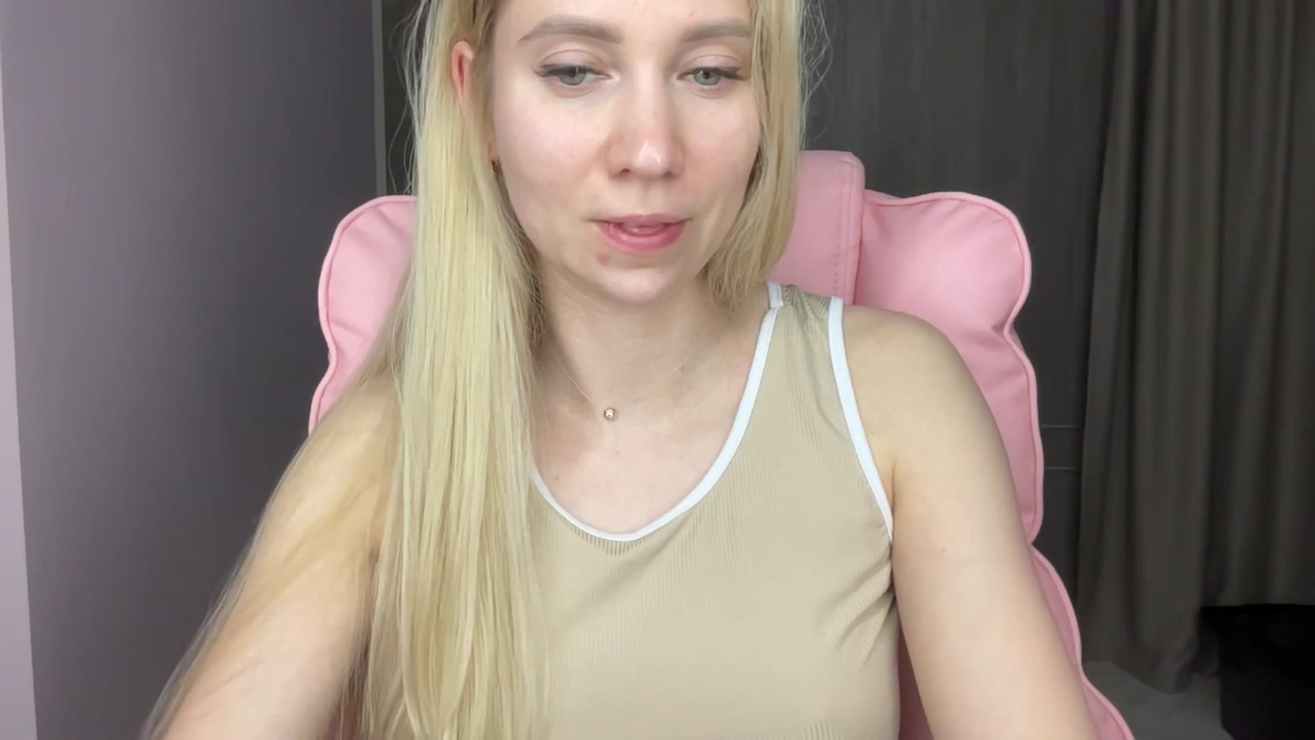 Gallery image thumbnail from Miss_Sylvia's myfreecams stream on, 06/04/2025, 20:52 image 17 of 20