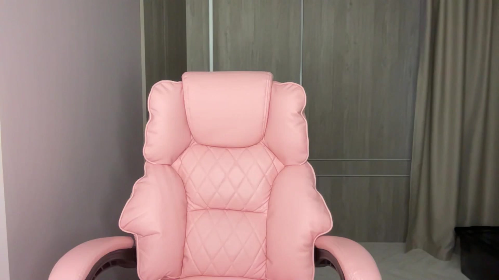 Gallery image thumbnail from Miss_Sylvia's myfreecams stream on, 06/05/2025, 18:00 image 18 of 20