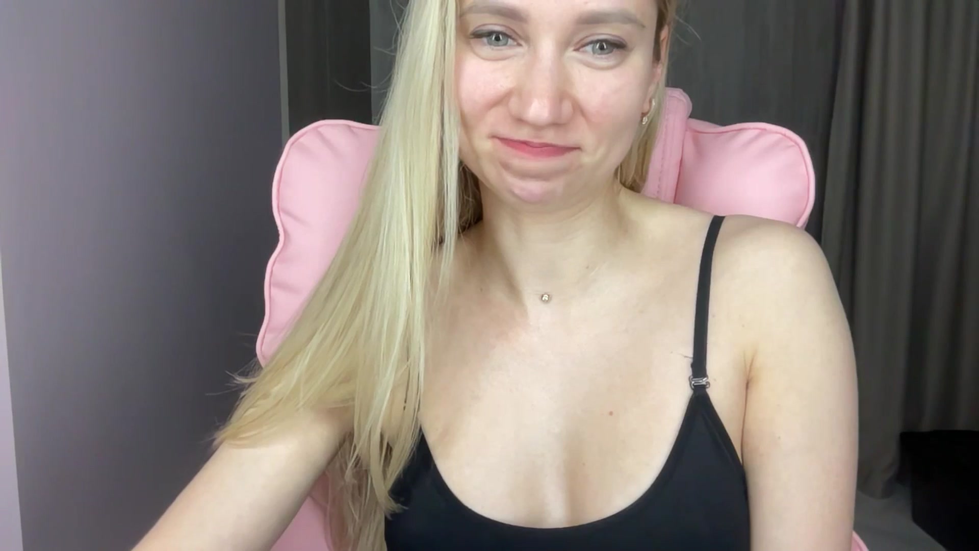Gallery image thumbnail from Miss_Sylvia's myfreecams stream on, 06/05/2025, 20:39 image 16 of 20