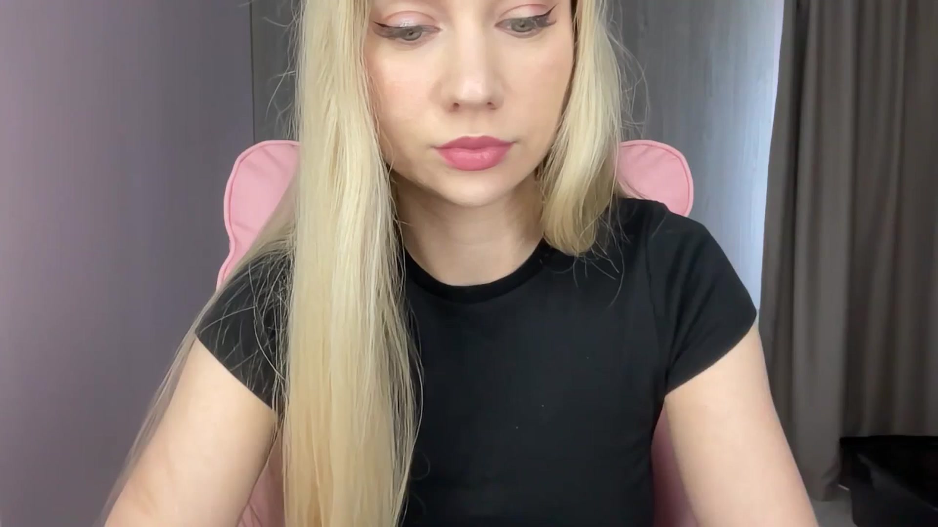 Gallery image thumbnail from Miss_Sylvia's myfreecams stream on, 06/06/2025, 13:46 image 16 of 20