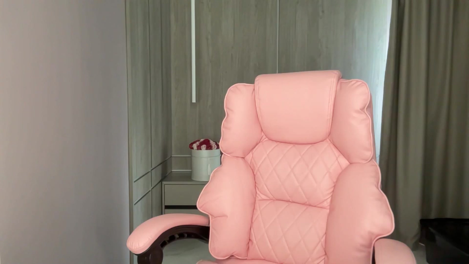 Gallery image thumbnail from Miss_Sylvia's myfreecams stream on, 06/06/2025, 13:46 image 17 of 20