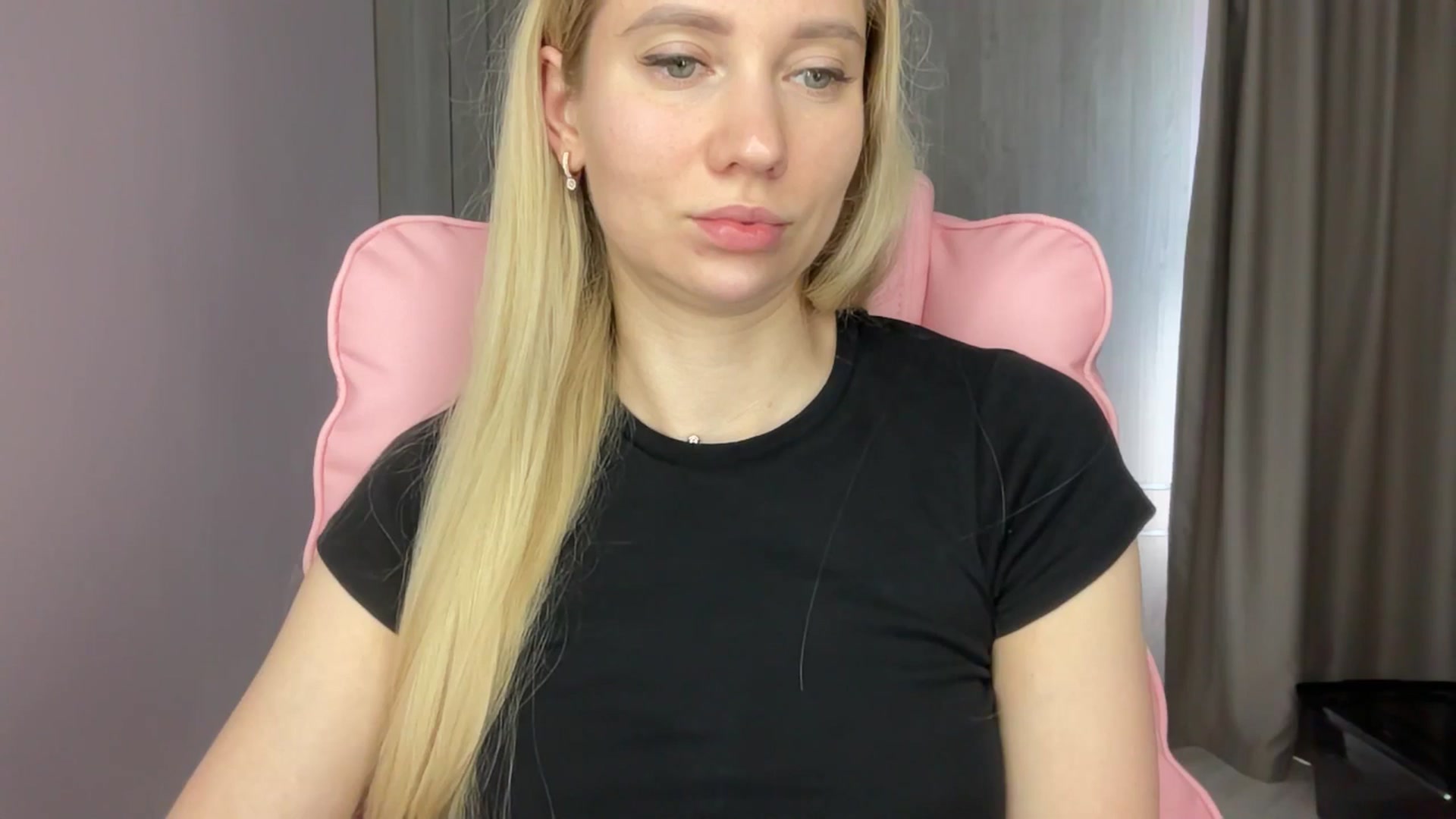 Gallery image thumbnail from Miss_Sylvia's myfreecams stream on, 06/06/2025, 13:46 image 6 of 20