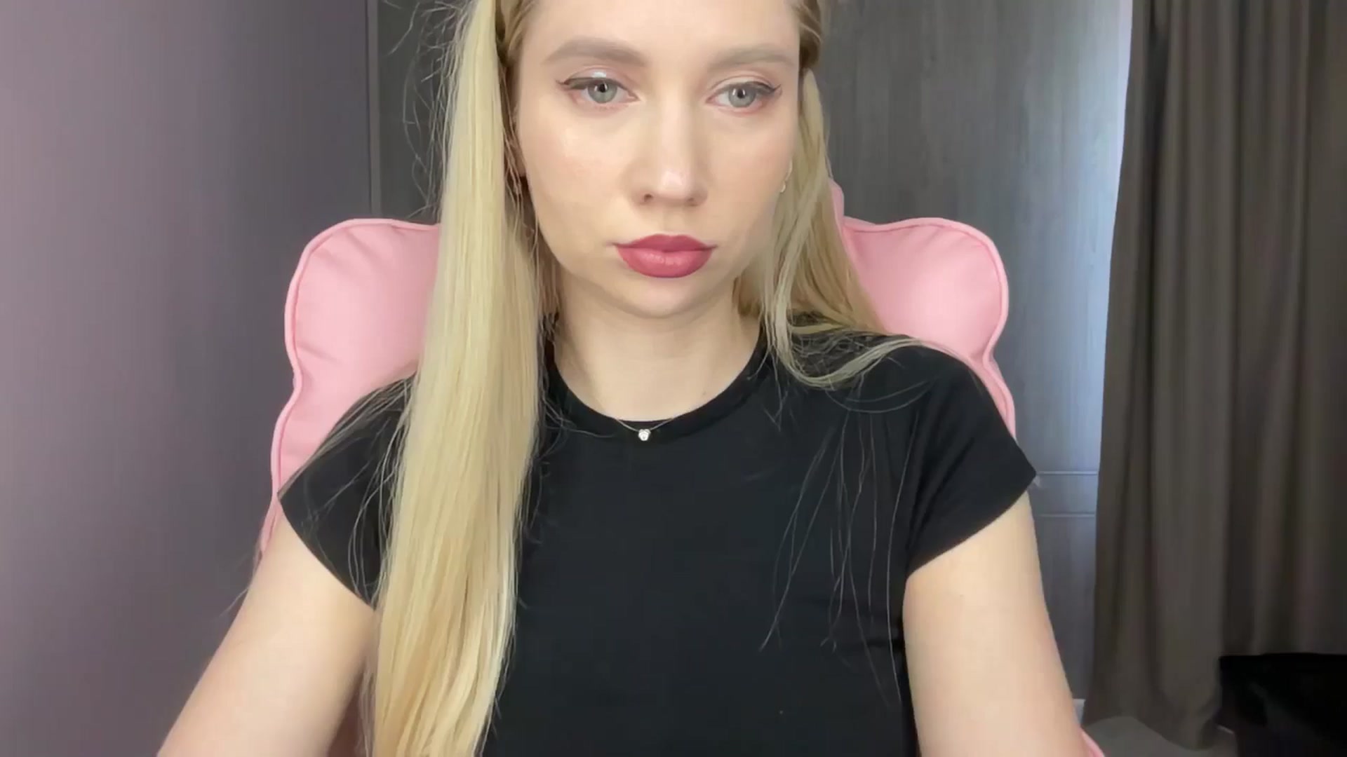 Gallery image thumbnail from Miss_Sylvia's myfreecams stream on, 06/06/2025, 14:24 image 8 of 20