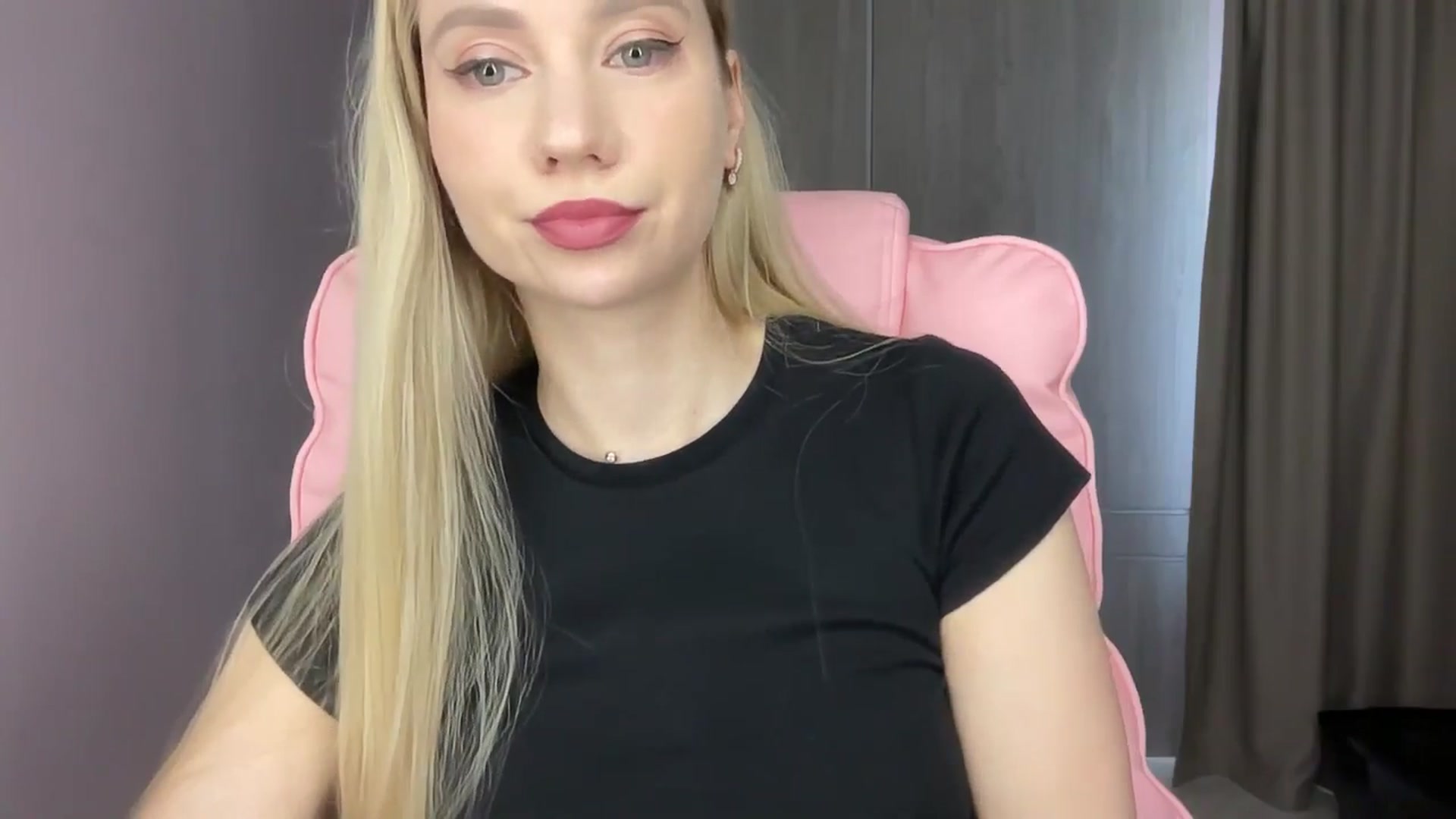 Gallery image thumbnail from Miss_Sylvia's myfreecams stream on, 06/06/2025, 14:24 image 2 of 20