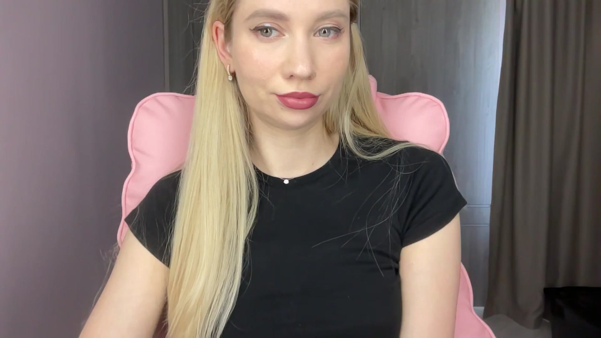 Gallery image thumbnail from Miss_Sylvia's myfreecams stream on, 06/06/2025, 14:24 image 10 of 20
