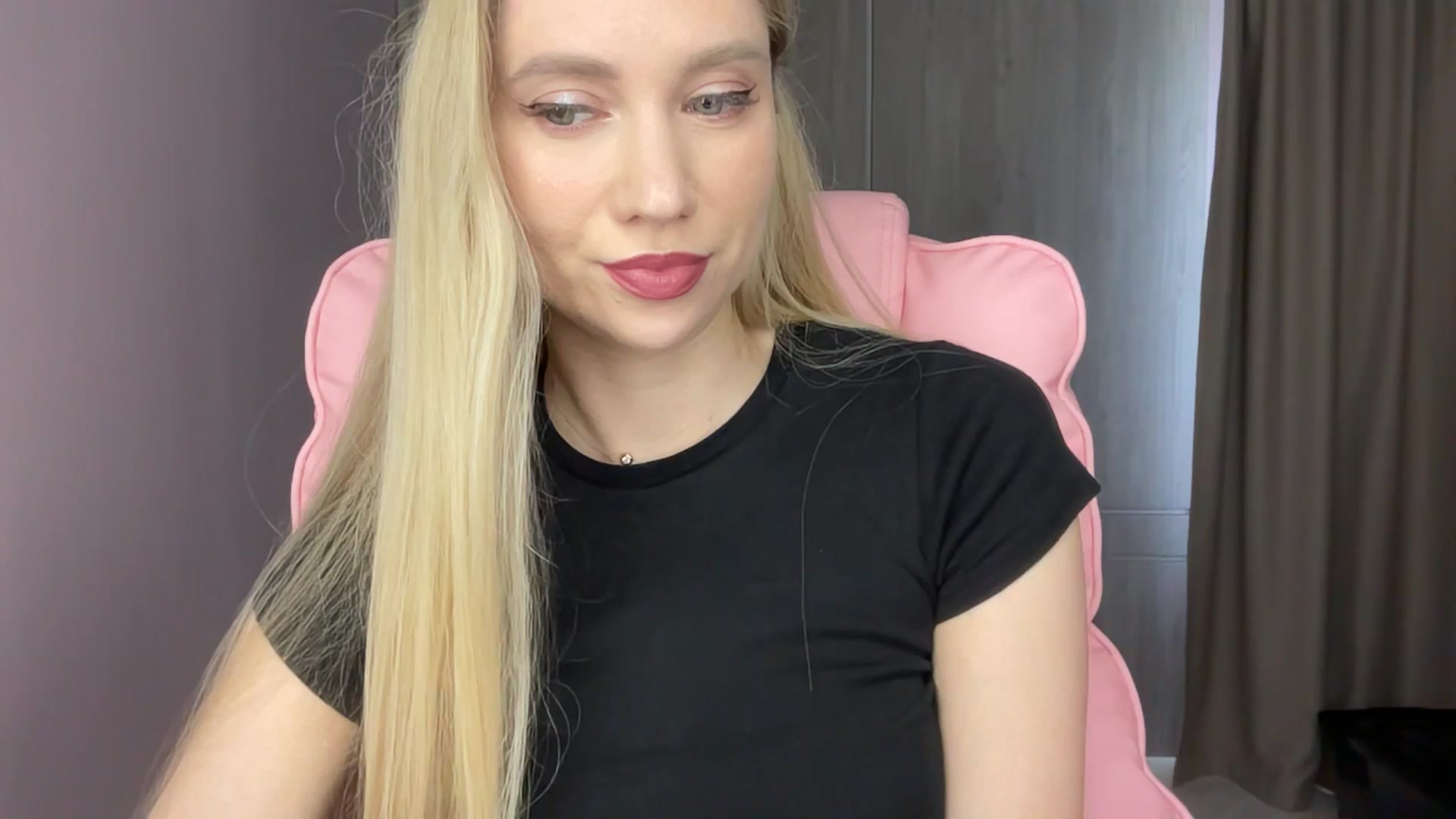 Gallery image thumbnail from Miss_Sylvia's myfreecams stream on, 06/06/2025, 14:24 image 1 of 20