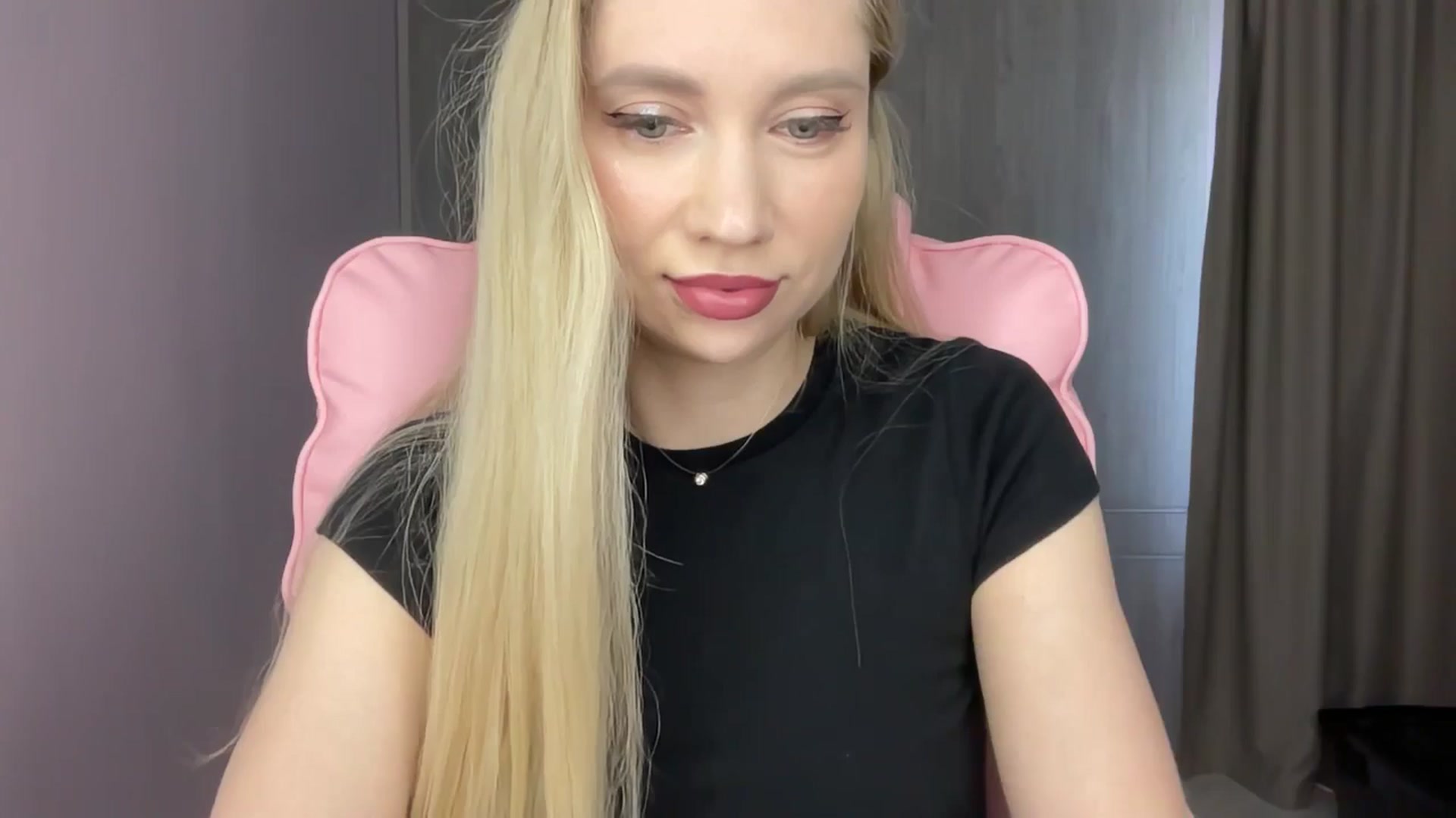 Gallery image thumbnail from Miss_Sylvia's myfreecams stream on, 06/06/2025, 14:24 image 4 of 20