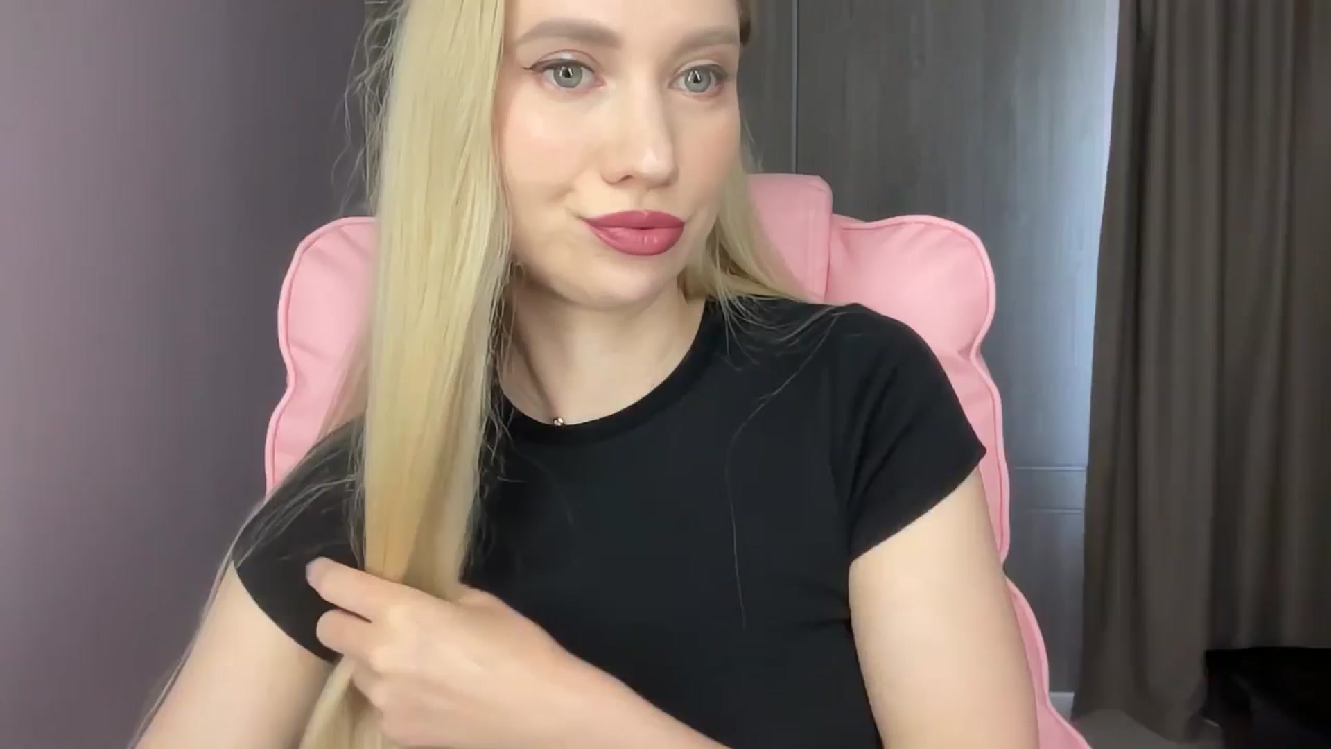 Gallery image thumbnail from Miss_Sylvia's myfreecams stream on, 06/06/2025, 14:24 image 3 of 20