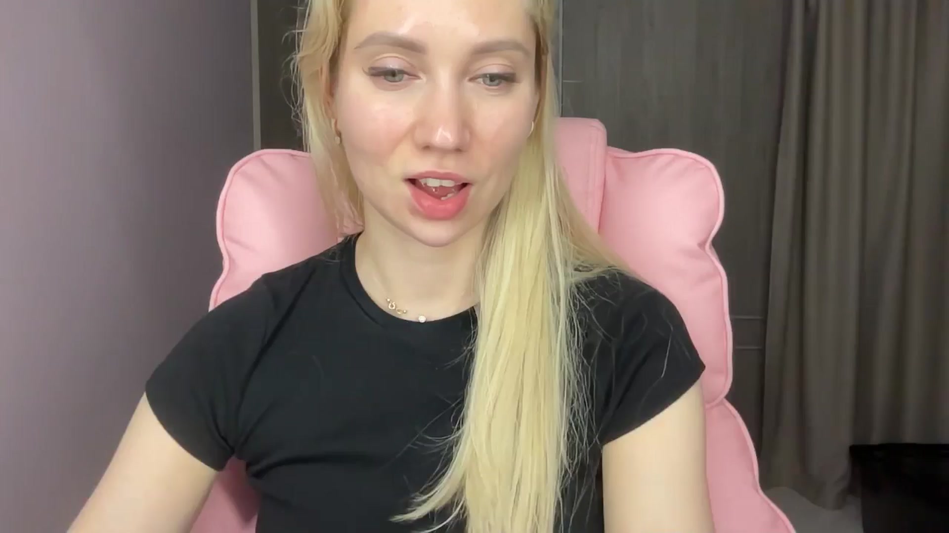 Gallery image thumbnail from Miss_Sylvia's myfreecams stream on, 06/06/2025, 19:19 image 2 of 20