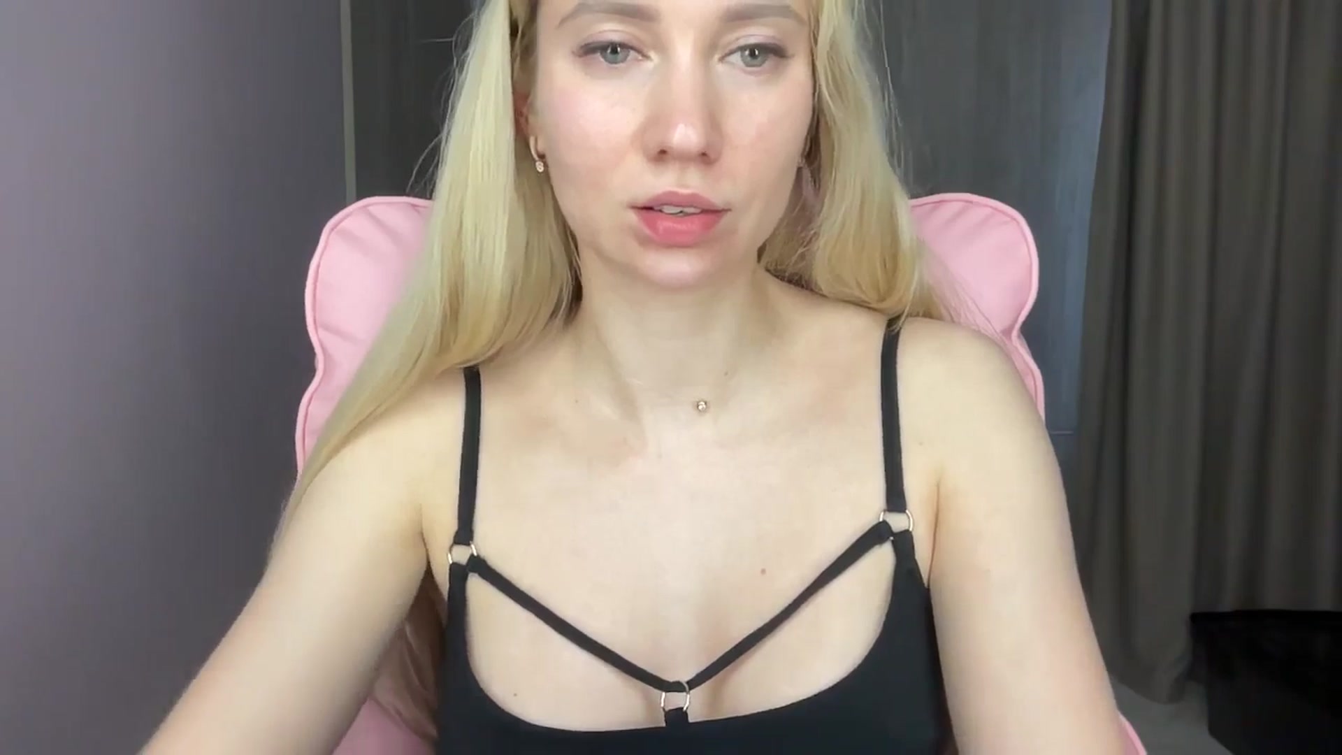 Gallery image thumbnail from Miss_Sylvia's myfreecams stream on, 06/07/2025, 17:35 image 2 of 20