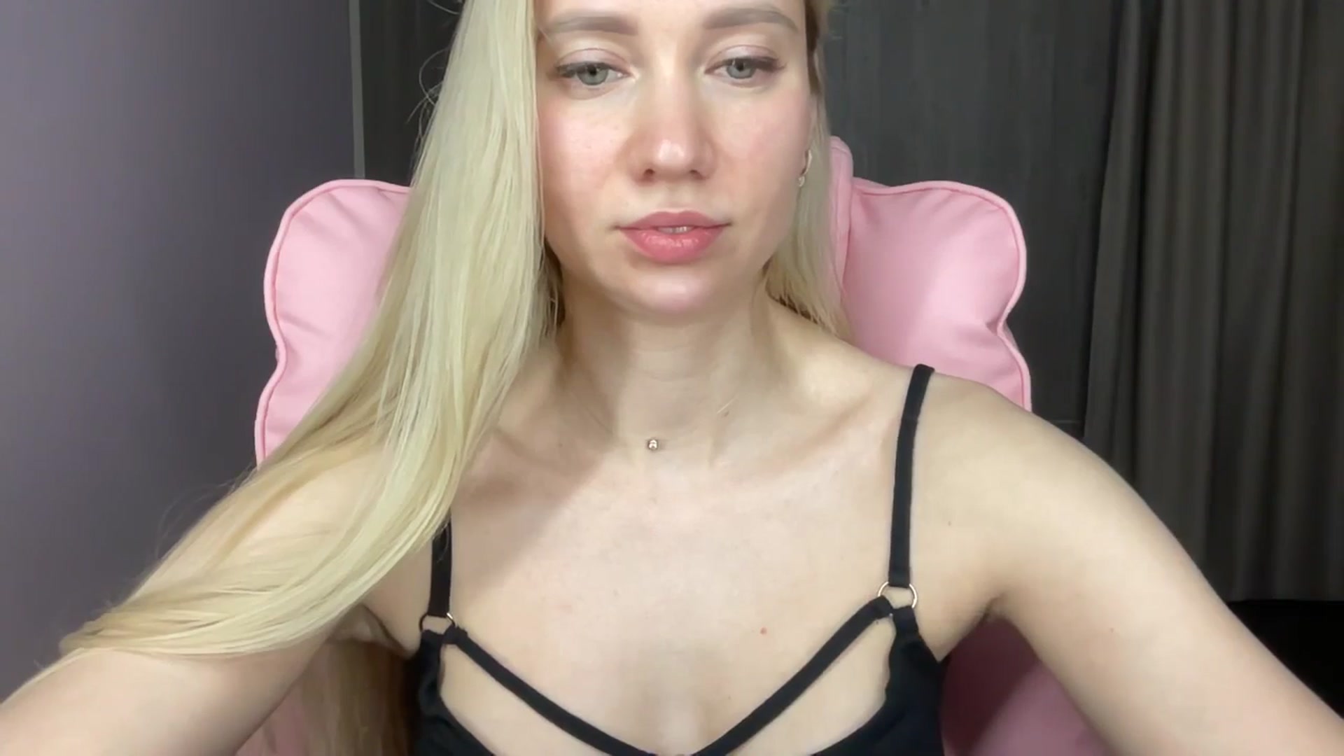 Gallery image thumbnail from Miss_Sylvia's myfreecams stream on, 06/07/2025, 19:15 image 13 of 20