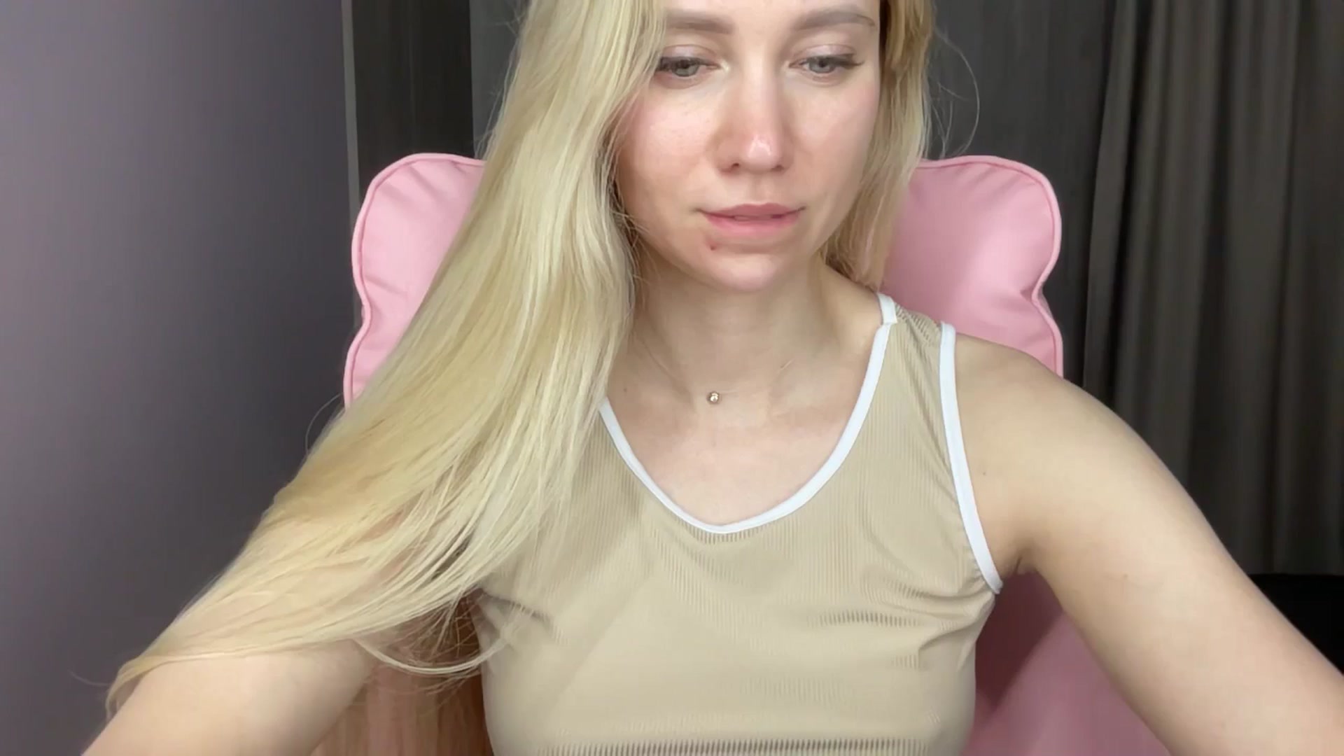 Gallery image thumbnail from Miss_Sylvia's myfreecams stream on, 06/08/2025, 19:12 image 11 of 20