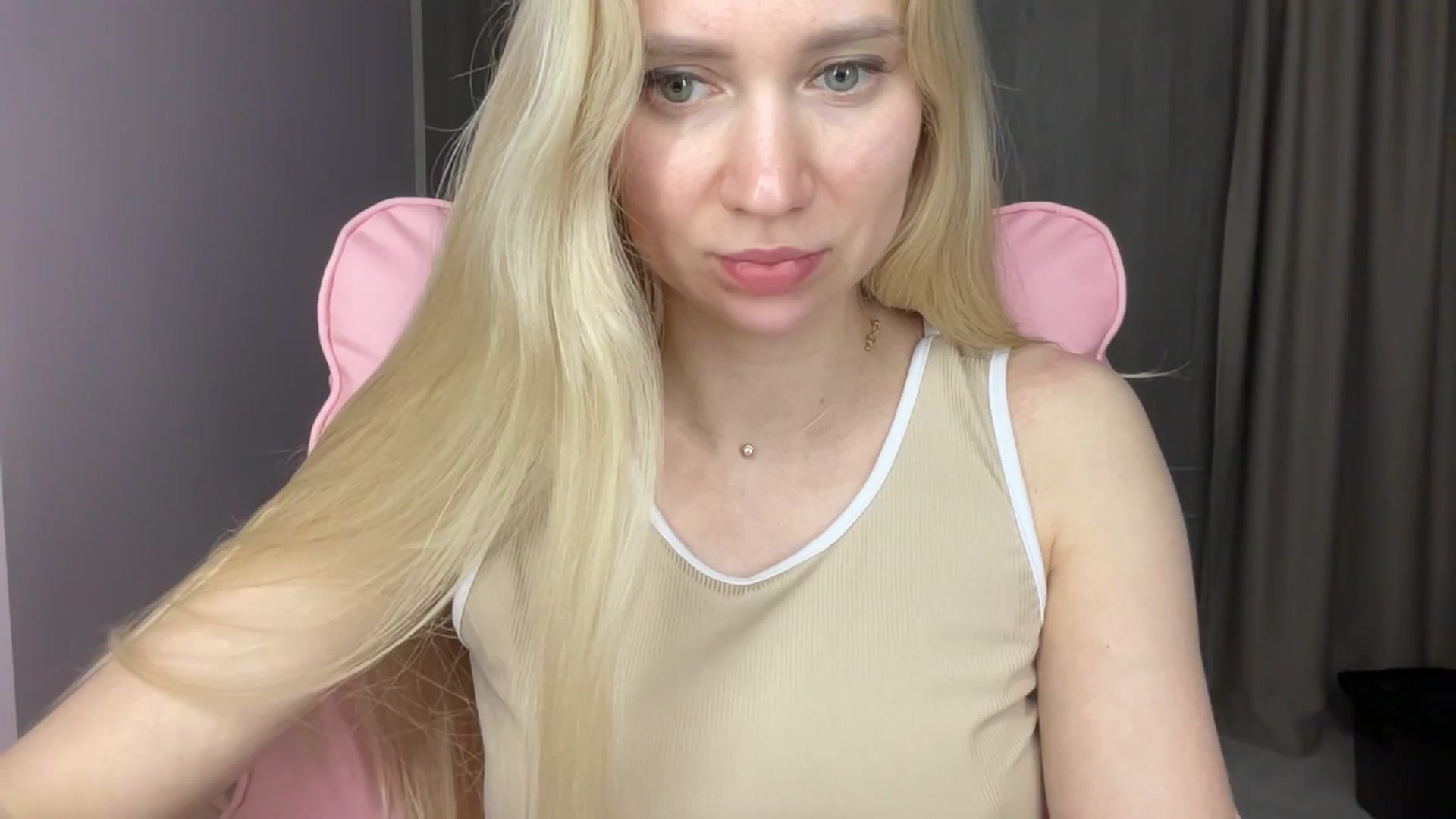 Gallery image thumbnail from Miss_Sylvia's myfreecams stream on, 06/08/2025, 21:07 image 16 of 20