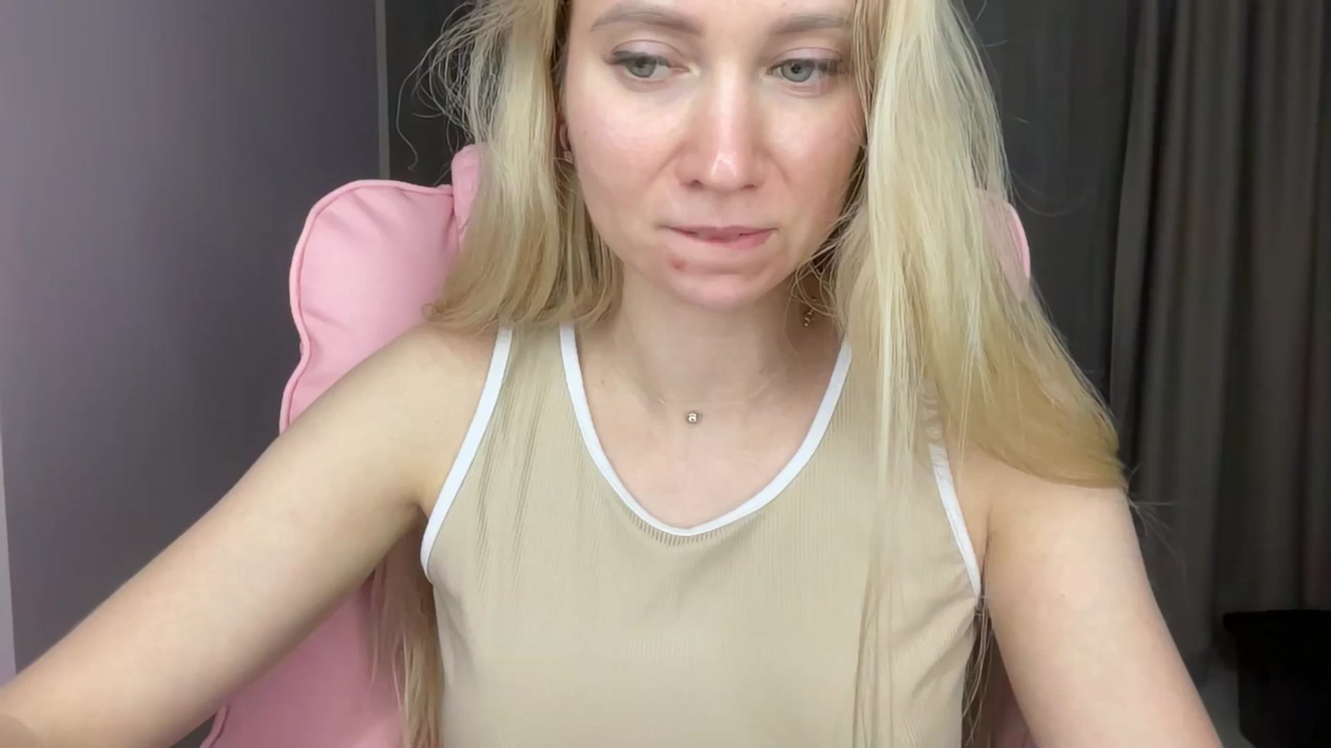 Gallery image thumbnail from Miss_Sylvia's myfreecams stream on, 06/08/2025, 21:07 image 15 of 20