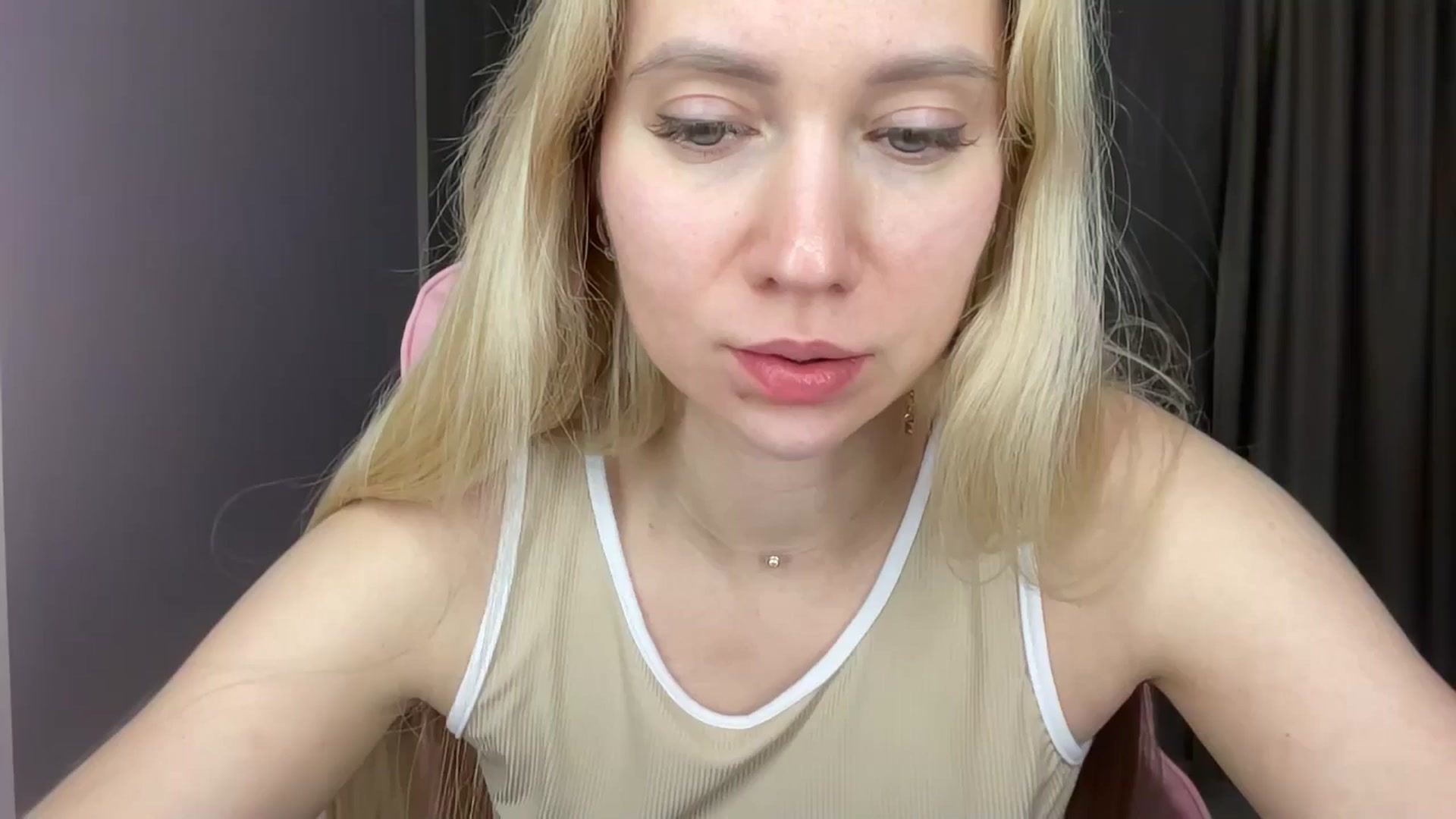 Gallery image thumbnail from Miss_Sylvia's myfreecams stream on, 06/08/2025, 21:07 image 14 of 20