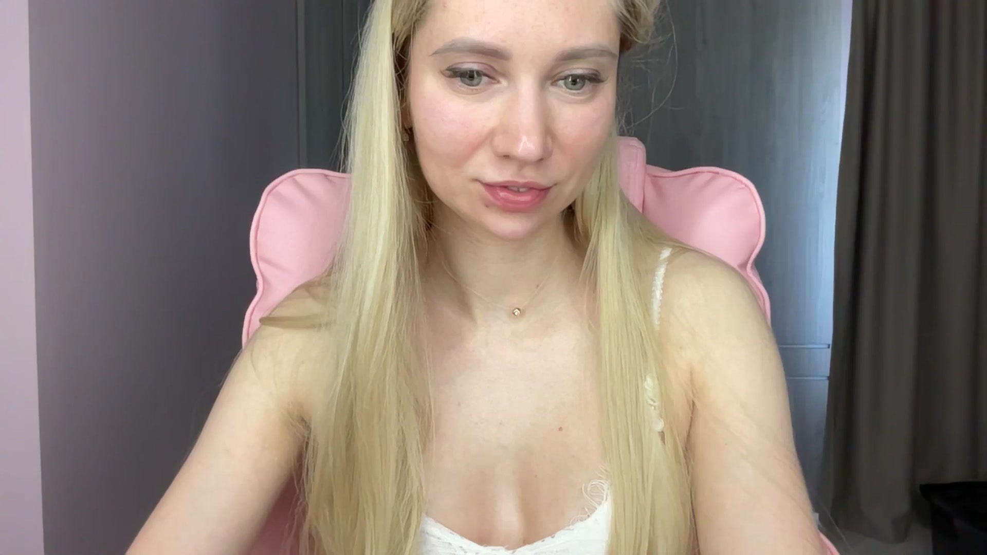 Gallery image thumbnail from Miss_Sylvia's myfreecams stream on, 06/09/2025, 16:03 image 1 of 20