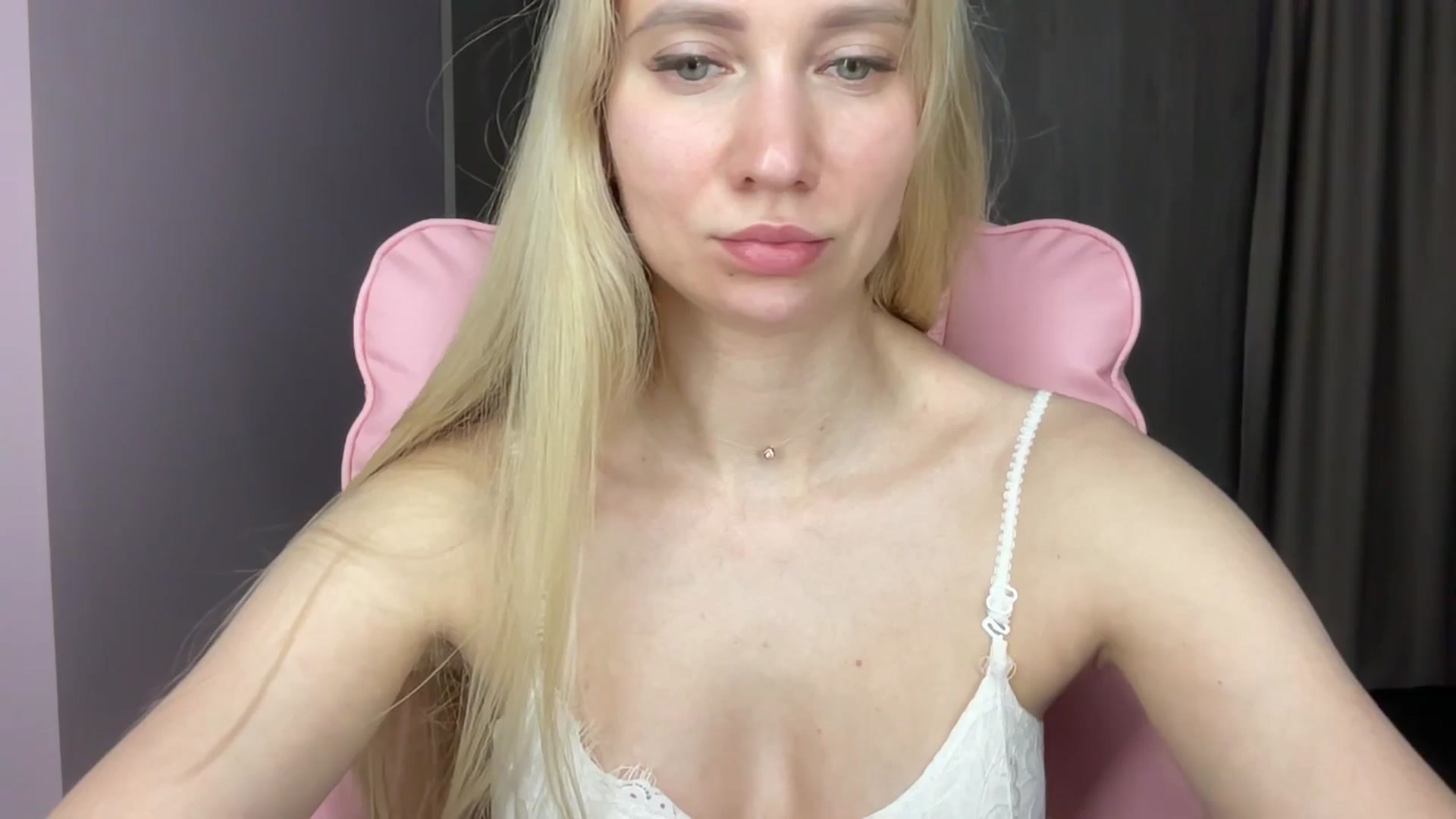 Gallery image thumbnail from Miss_Sylvia's myfreecams stream on, 06/09/2025, 19:37 image 4 of 20