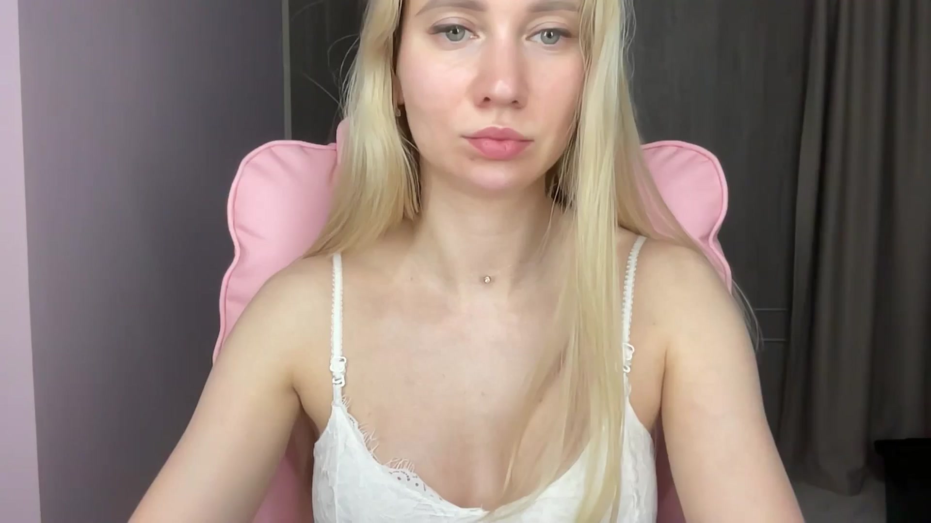 Gallery image thumbnail from Miss_Sylvia's myfreecams stream on, 06/09/2025, 19:37 image 1 of 20