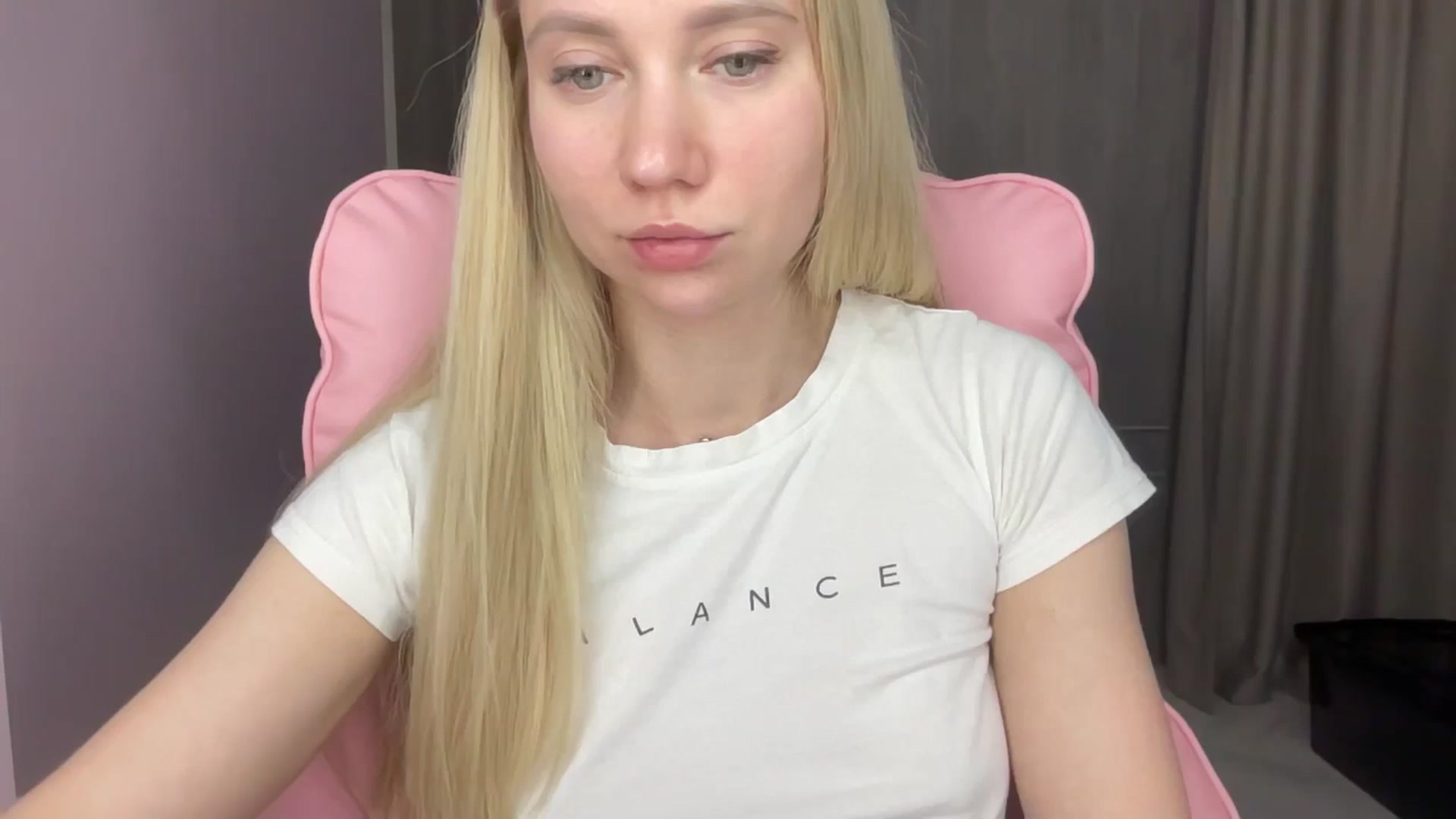 Gallery image thumbnail from Miss_Sylvia's myfreecams stream on, 06/11/2025, 18:29 image 14 of 20