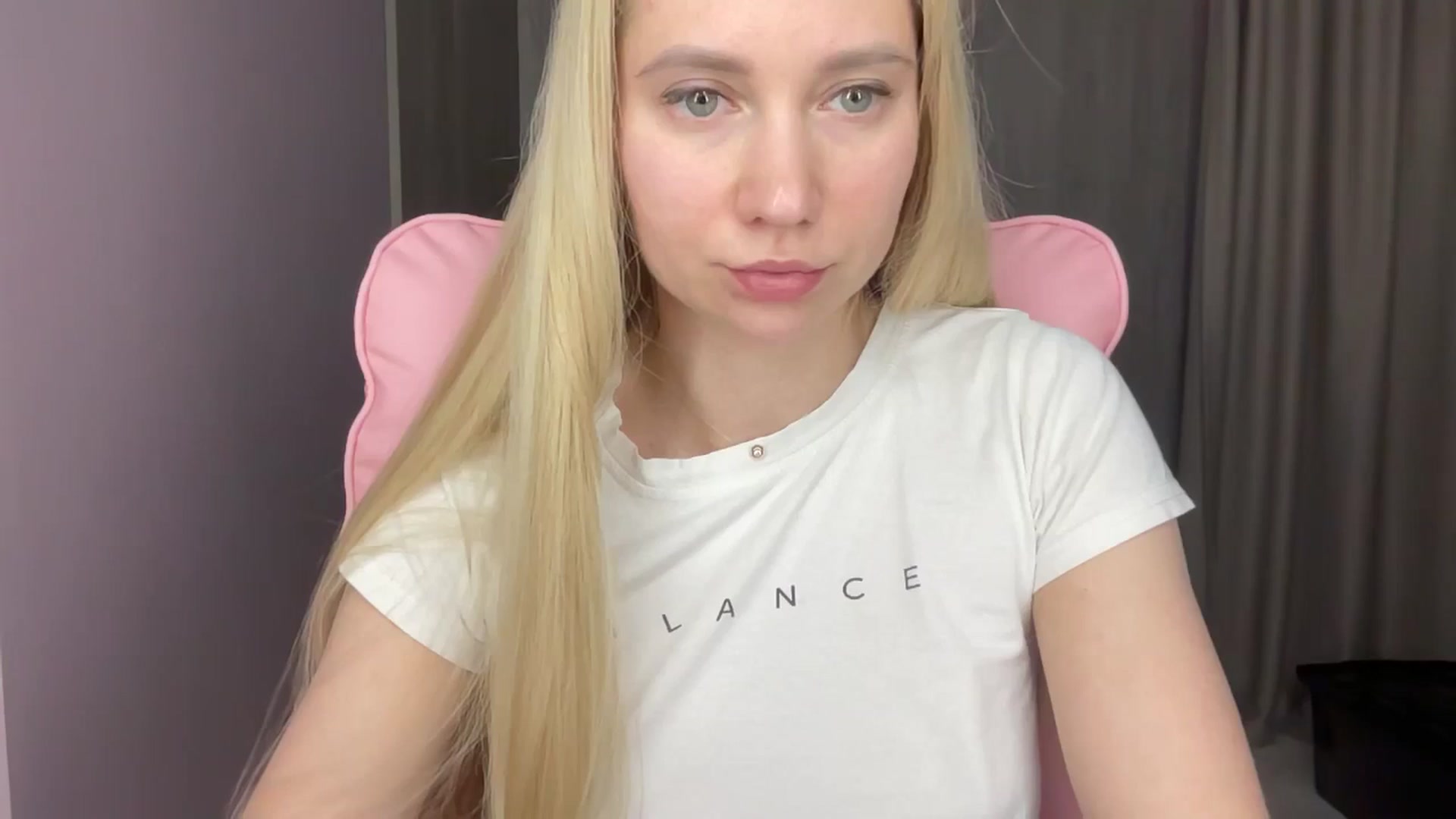 Gallery image thumbnail from Miss_Sylvia's myfreecams stream on, 06/11/2025, 18:29 image 9 of 20