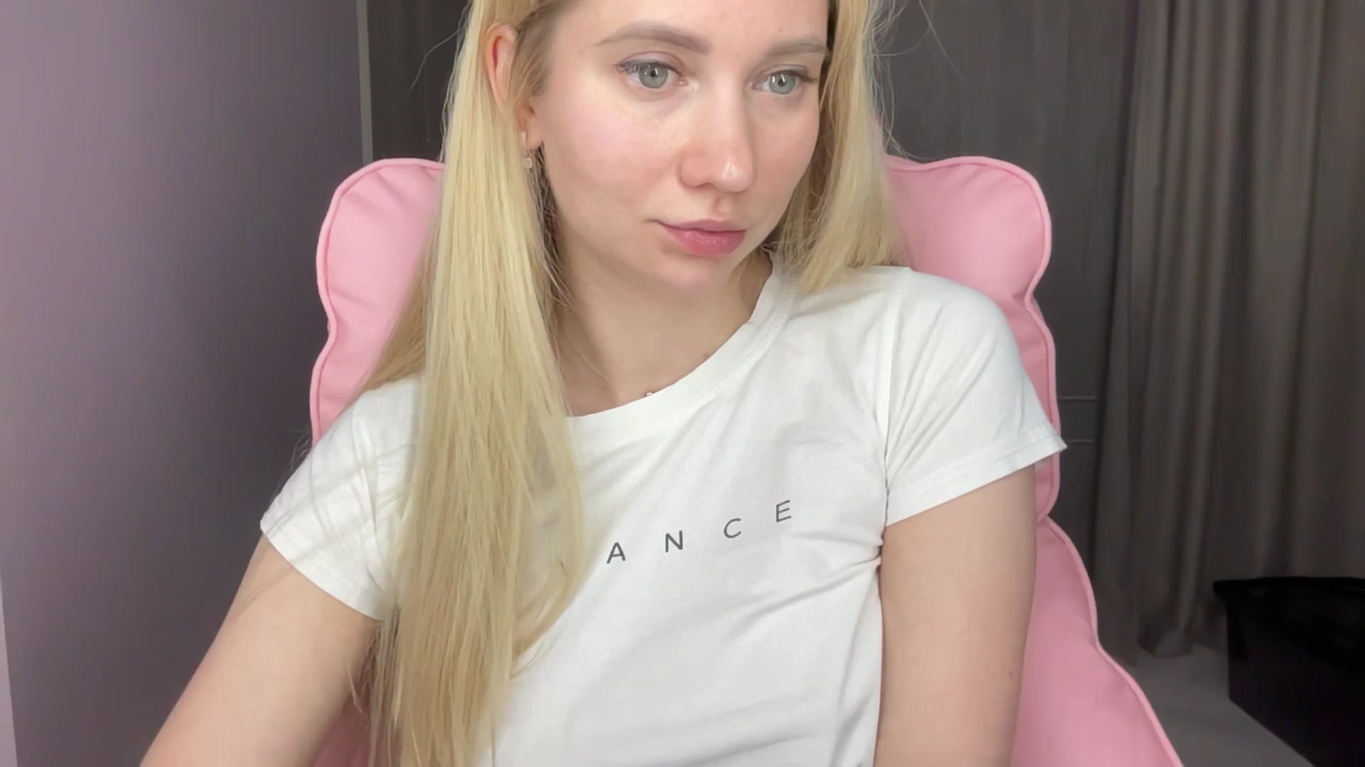 Gallery image thumbnail from Miss_Sylvia's myfreecams stream on, 06/11/2025, 18:29 image 11 of 20