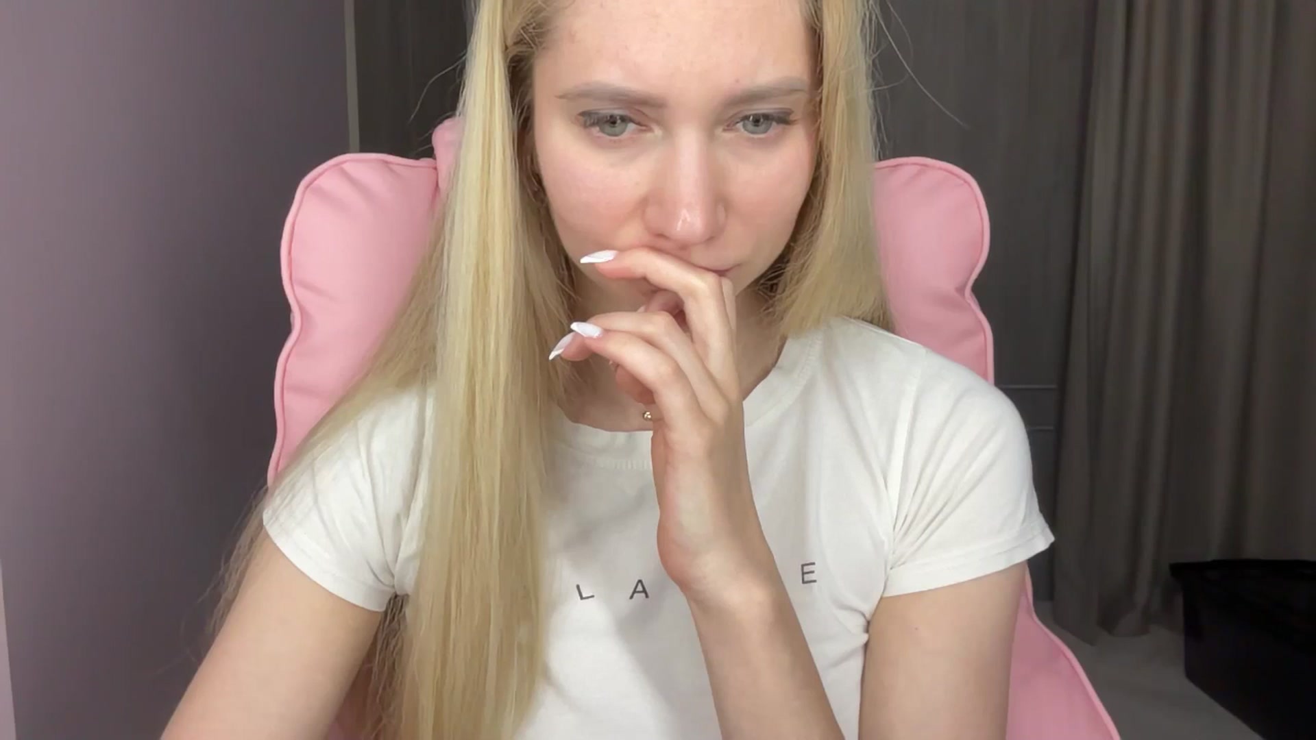 Gallery image thumbnail from Miss_Sylvia's myfreecams stream on, 06/11/2025, 18:29 image 15 of 20