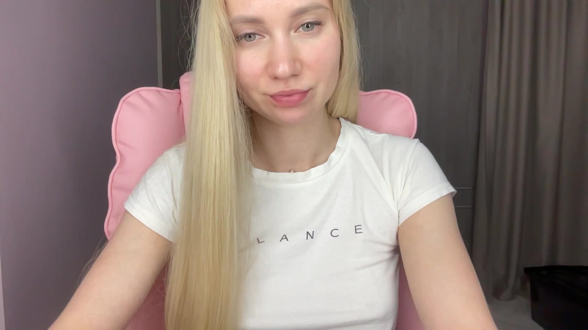 Gallery image thumbnail from Miss_Sylvia's myfreecams stream on, 06/11/2025, 18:29 image 1 of 20