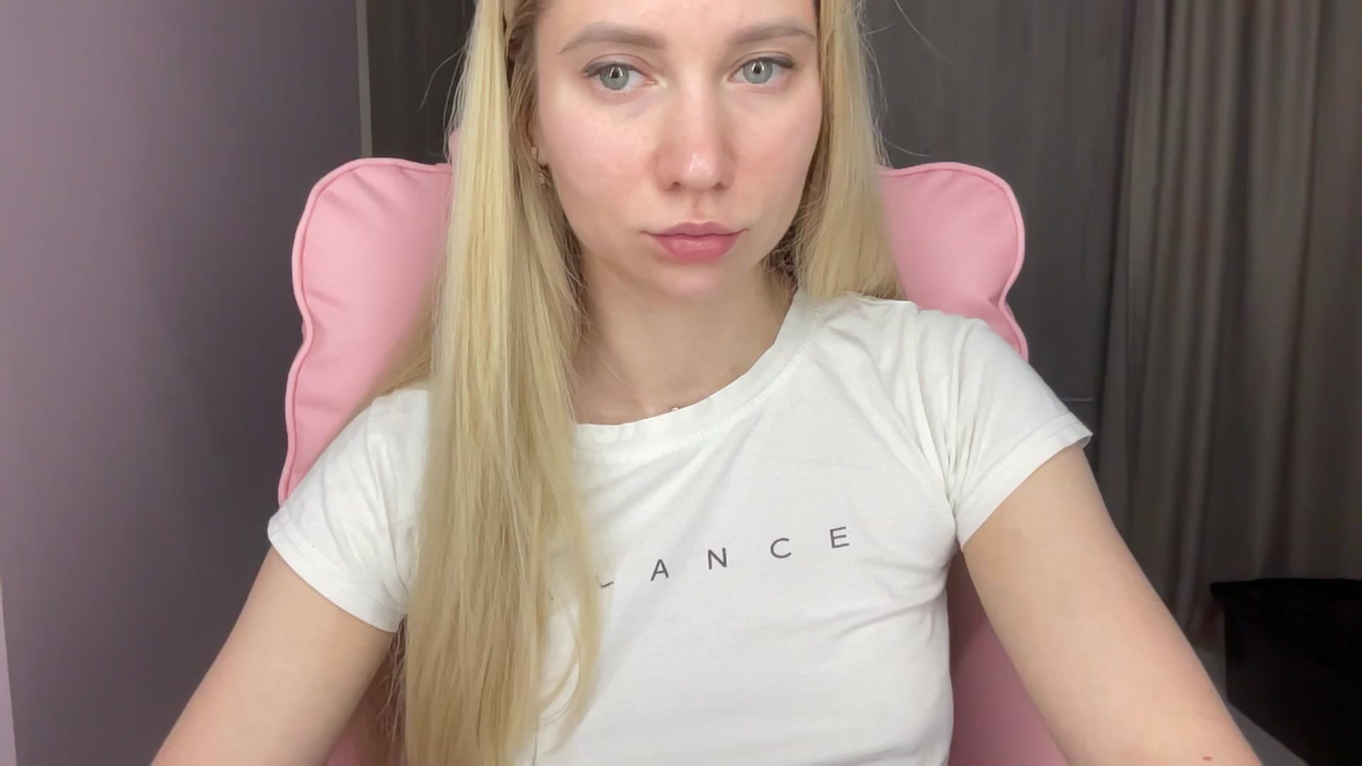 Gallery image thumbnail from Miss_Sylvia's myfreecams stream on, 06/11/2025, 18:29 image 13 of 20