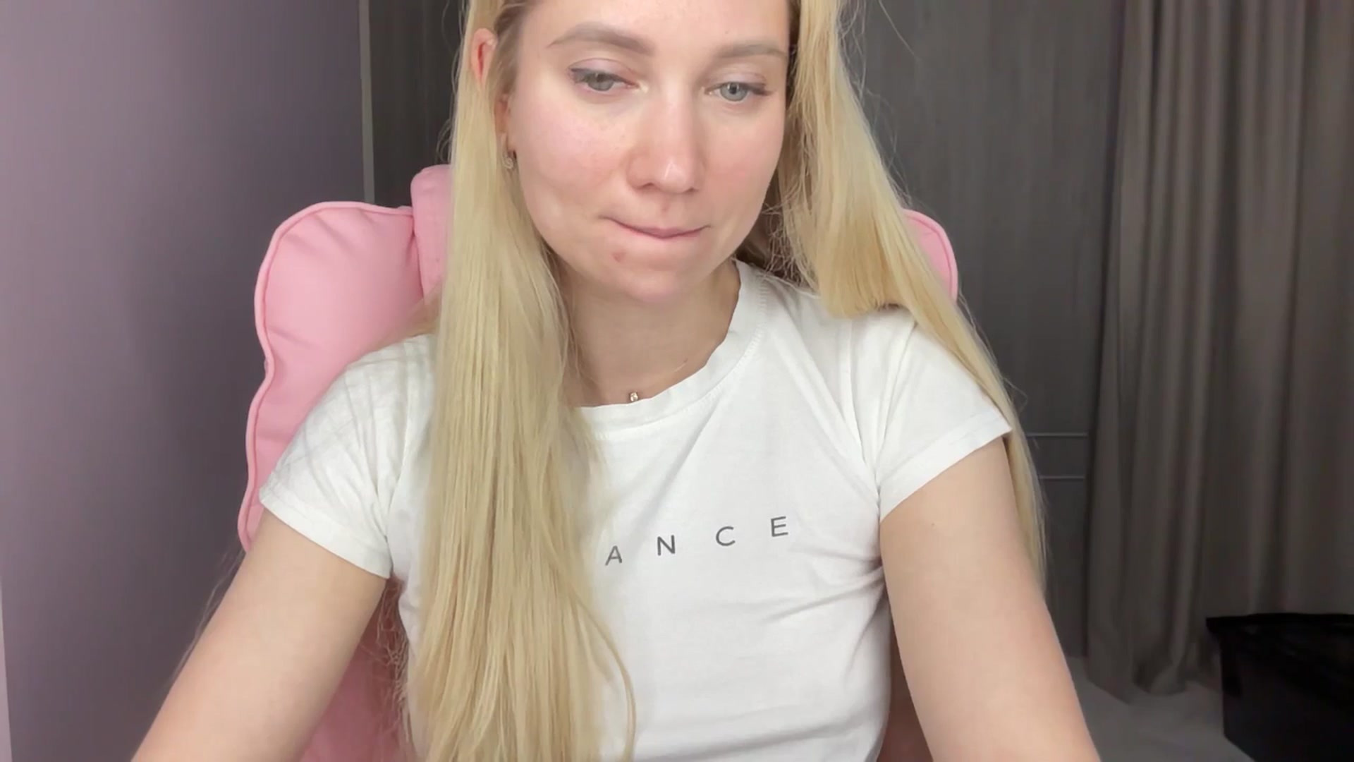 Gallery image thumbnail from Miss_Sylvia's myfreecams stream on, 06/11/2025, 18:29 image 2 of 20