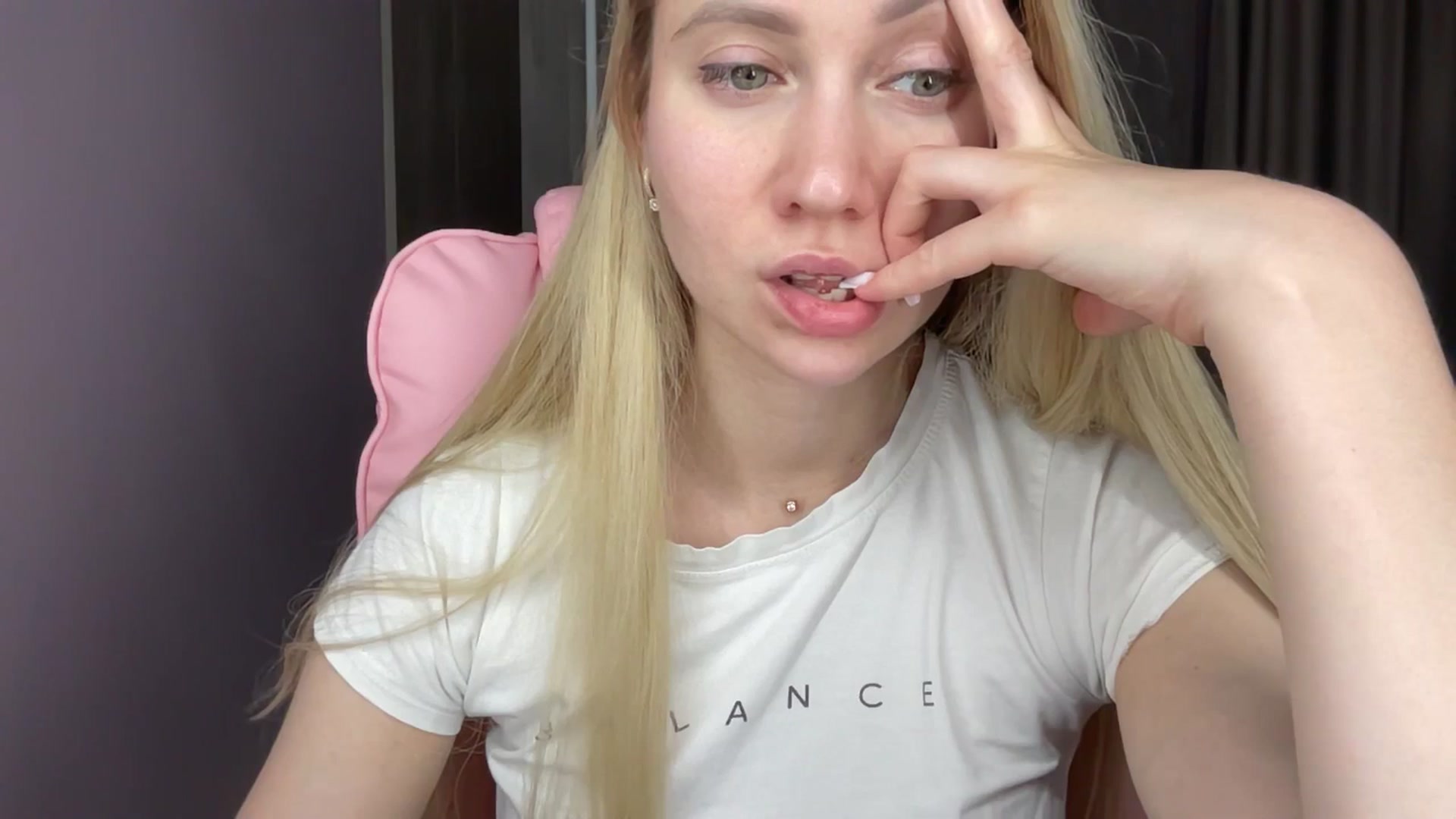 Gallery image thumbnail from Miss_Sylvia's myfreecams stream on, 06/11/2025, 20:23 image 8 of 20