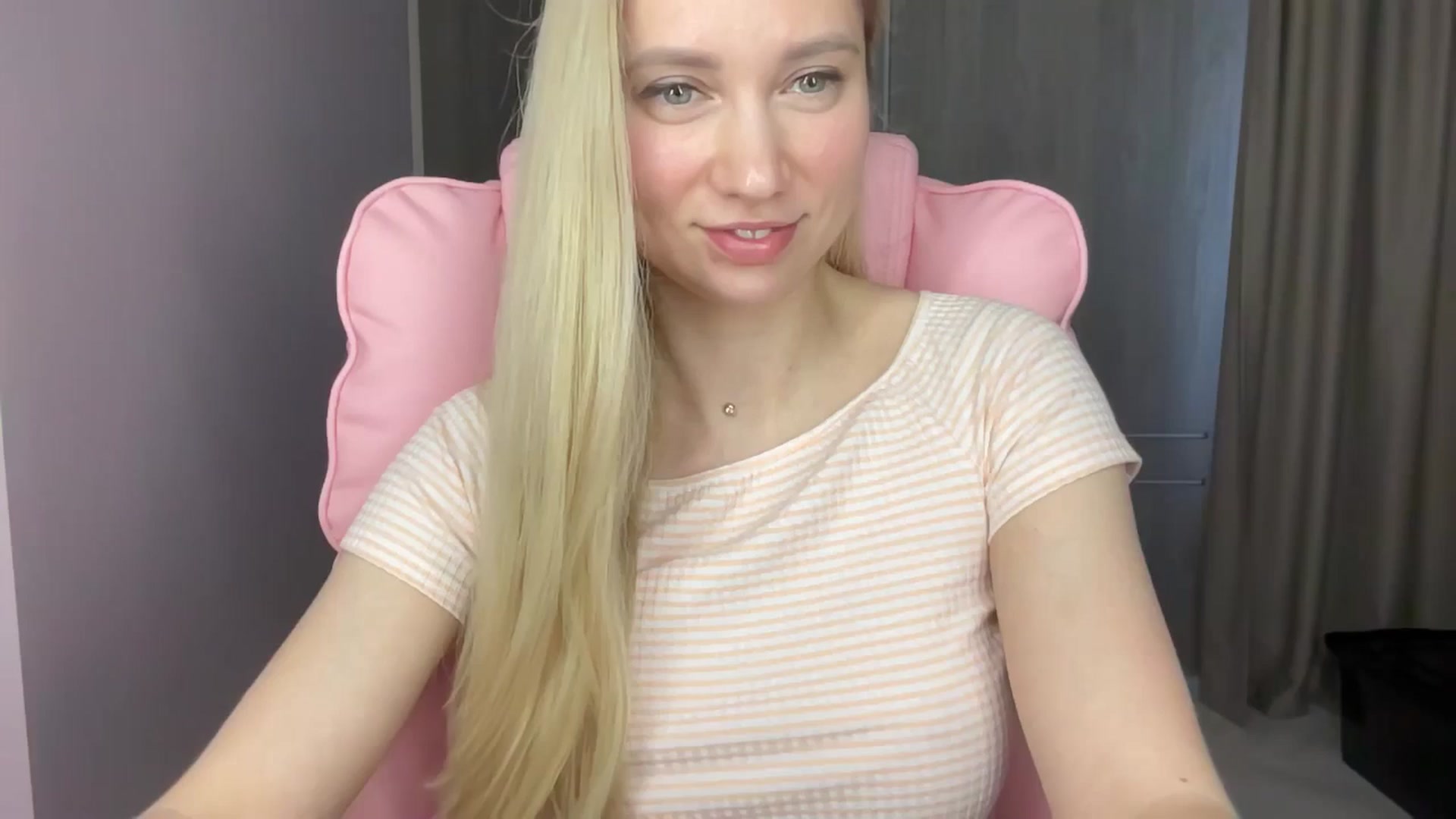Gallery image thumbnail from Miss_Sylvia's myfreecams stream on, 06/12/2025, 17:08 image 15 of 20