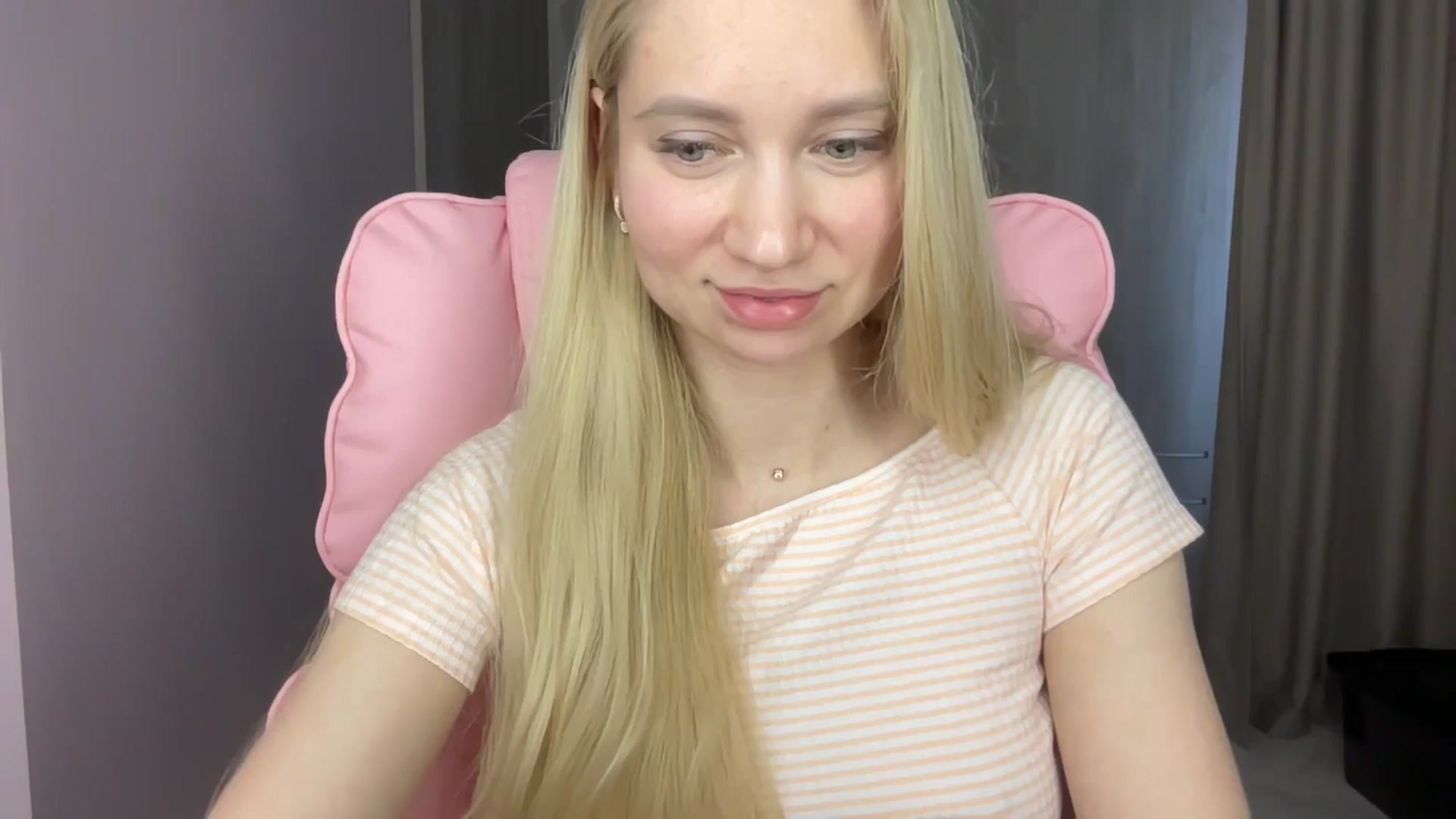 Gallery image thumbnail from Miss_Sylvia's myfreecams stream on, 06/12/2025, 17:08 image 5 of 20