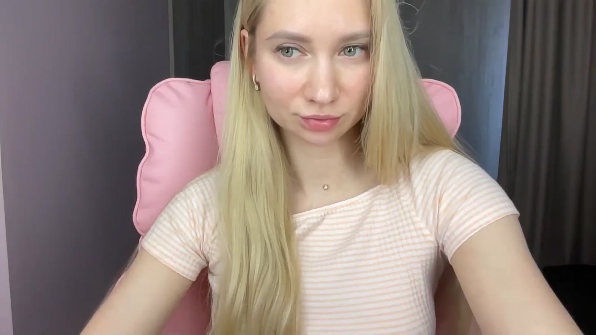 Gallery image thumbnail from Miss_Sylvia's myfreecams stream on, 06/12/2025, 17:08 image 3 of 20