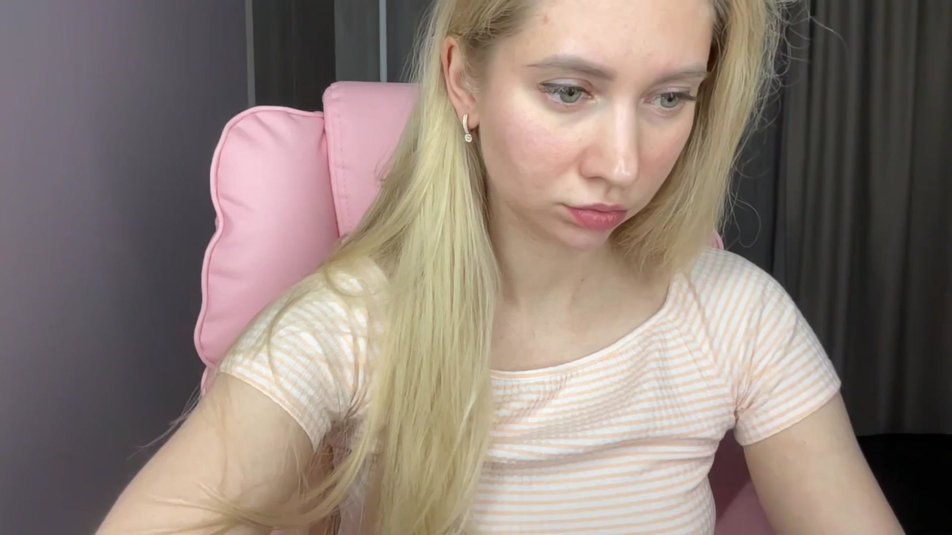 Gallery image thumbnail from Miss_Sylvia's myfreecams stream on, 06/12/2025, 18:26 image 14 of 20