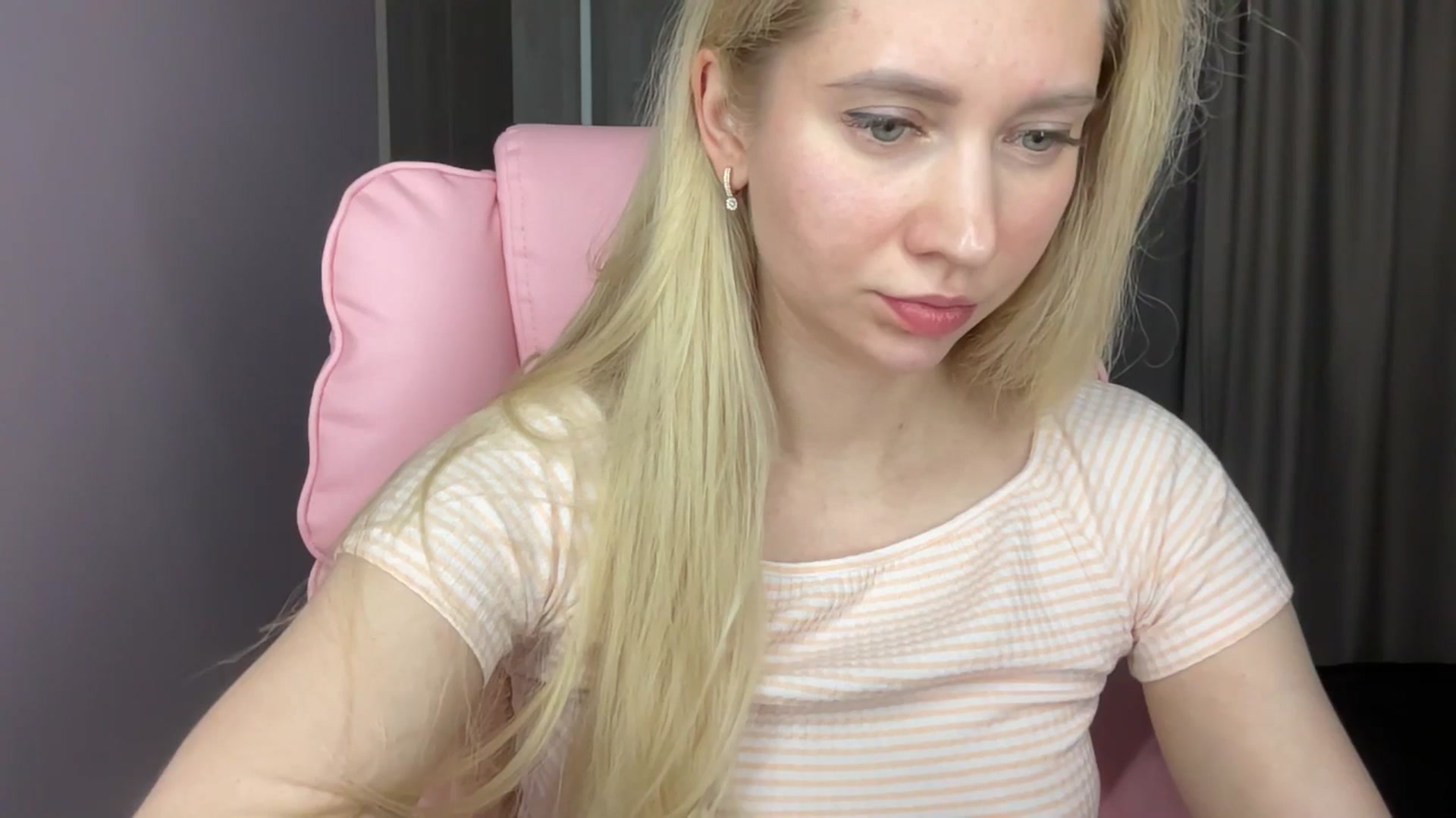 Gallery image thumbnail from Miss_Sylvia's myfreecams stream on, 06/12/2025, 18:26 image 16 of 20