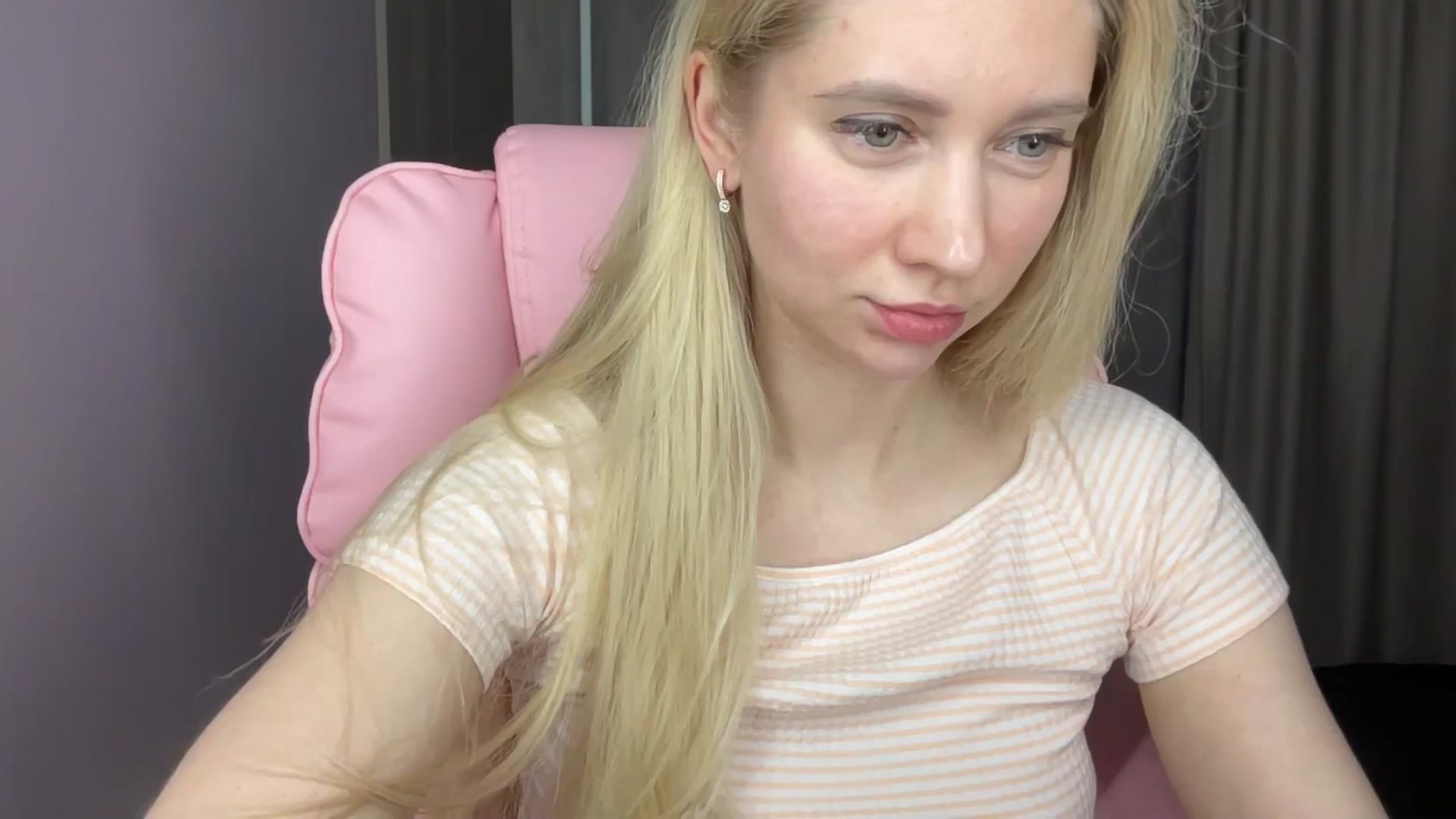 Gallery image thumbnail from Miss_Sylvia's myfreecams stream on, 06/12/2025, 18:26 image 15 of 20