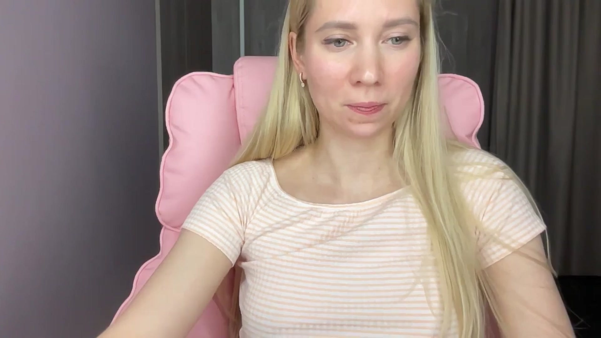 Gallery image thumbnail from Miss_Sylvia's myfreecams stream on, 06/12/2025, 19:35 image 9 of 20