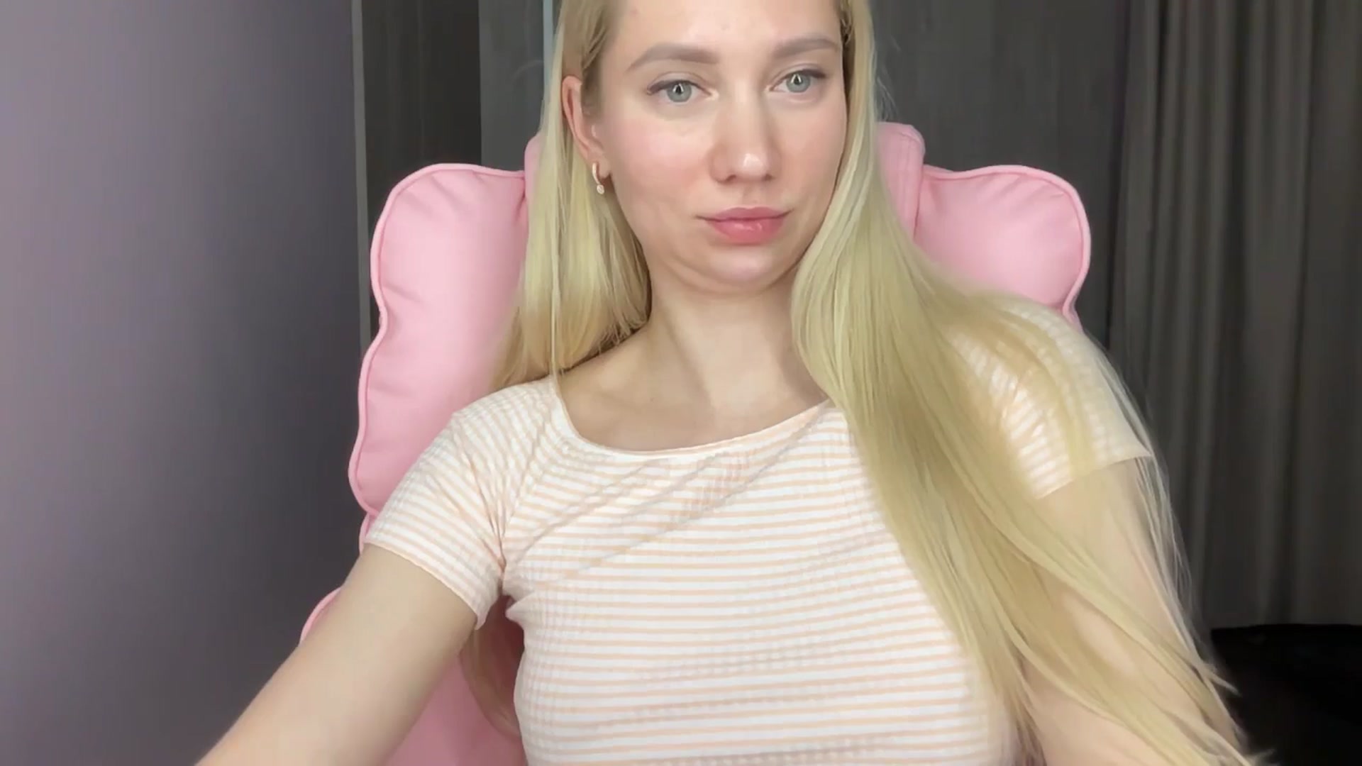 Gallery image thumbnail from Miss_Sylvia's myfreecams stream on, 06/12/2025, 19:35 image 11 of 20