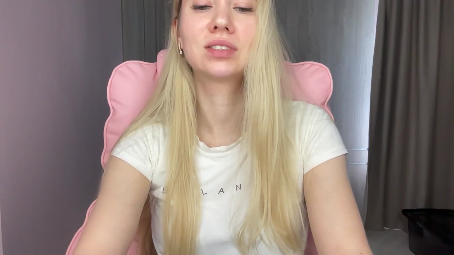 Gallery image thumbnail from Miss_Sylvia's myfreecams stream on, 06/14/2025, 13:41 image 14 of 20